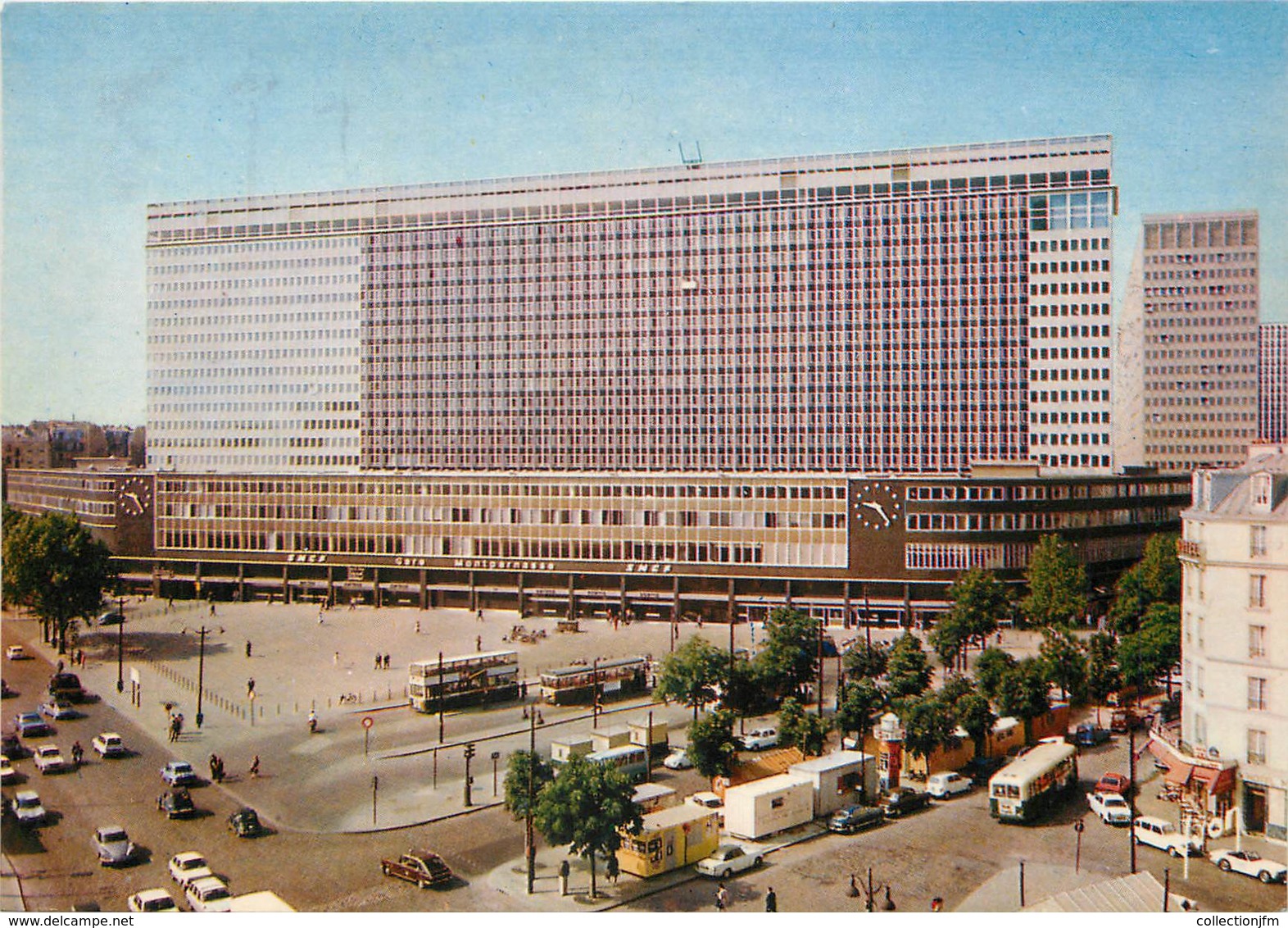 / CPSM FRANCE 75015 "Paris, La Gare Gare Maine Montparnasse" - Distretto: 15