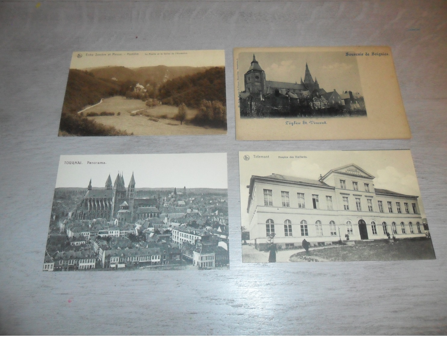 Grand lot de 100 cartes postales de Belgique        Groot lot van 100 postkaarten van België