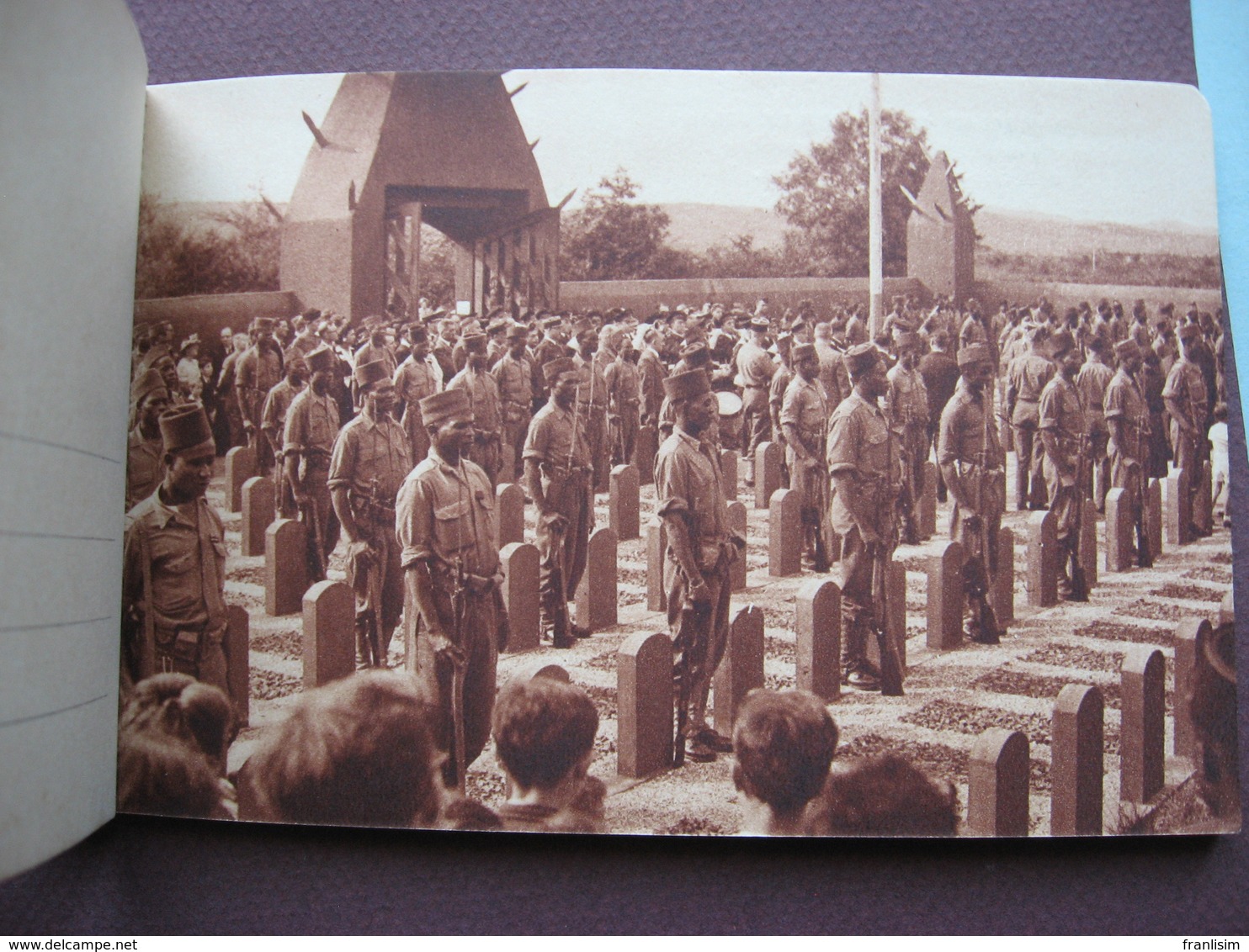 Lot 12 CPSM Carnet Album TATA SENEGALAIS de CHASSENAY 69 Guerre 1939 1940 Régiment Tirailleurs Cérémonie Militaire
