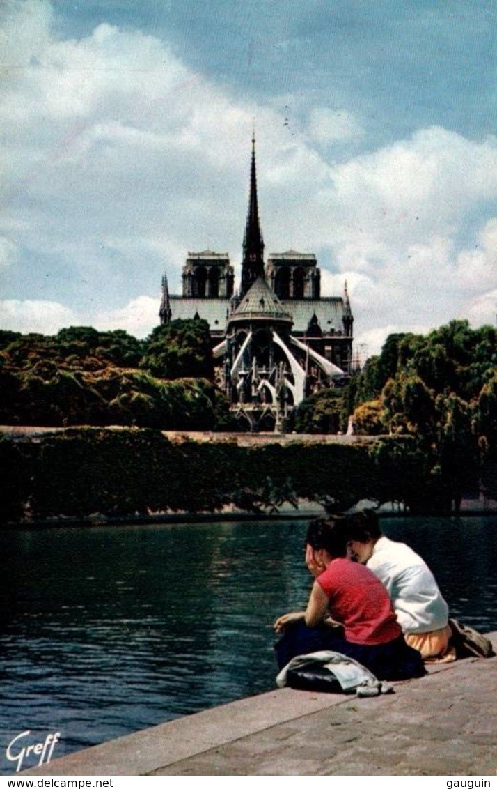 CPSM - PARIS - NOTRE-DAME - Et La SEINE - Notre Dame De Paris