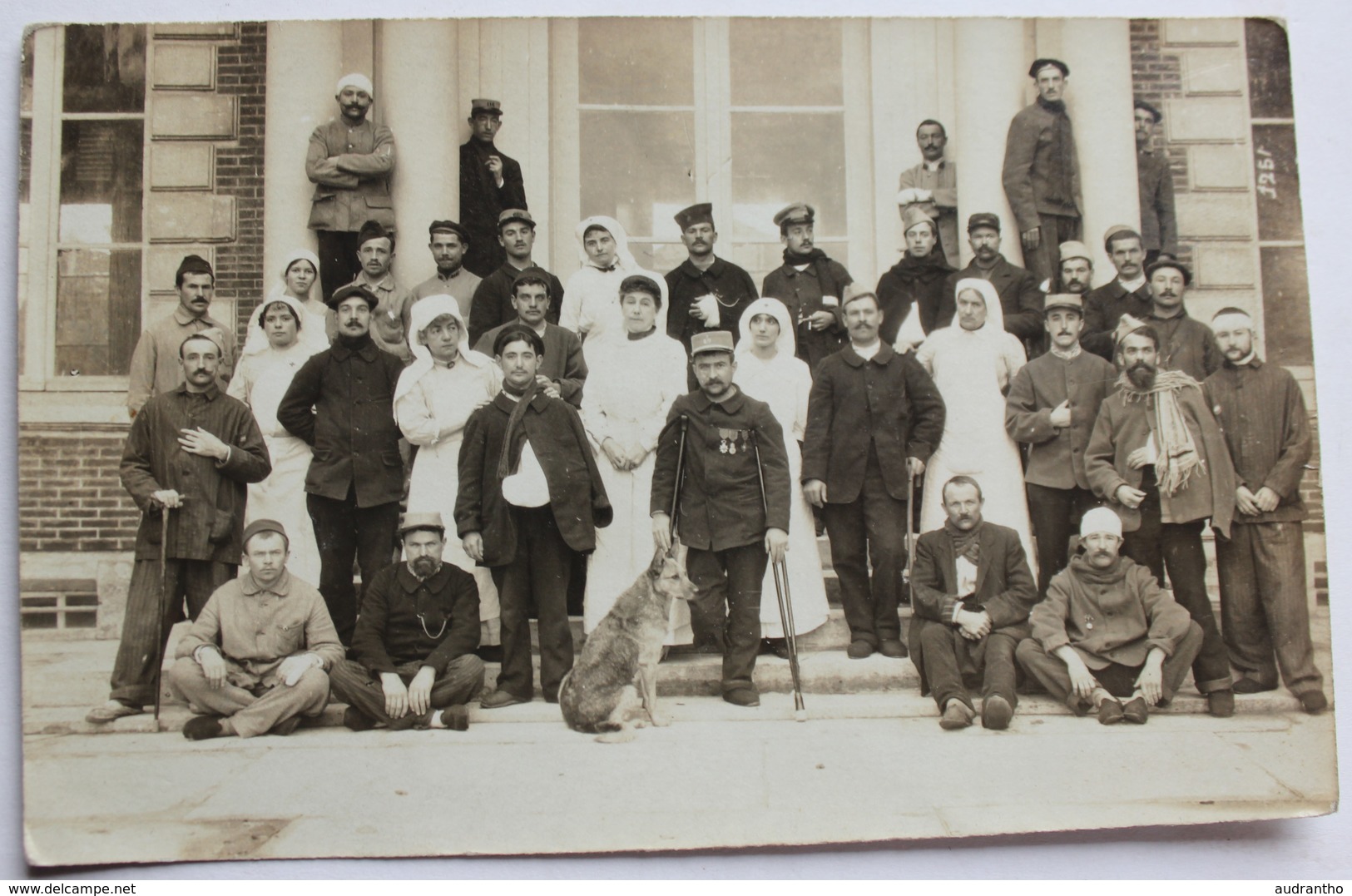 Belle Carte Photo Château De La Grange Yerres Hôpital Militaire 223 Poilus Soldats Infirmières Guerre 14-18 WWI - Weltkrieg 1914-18