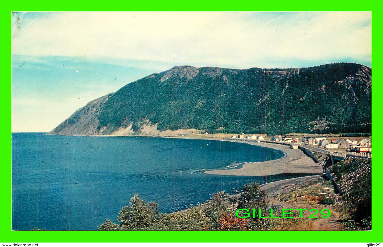 ANSE PLEUREUSE, QUÉBEC - VUE DU VILLAGE - CIRCULÉE EN 1986 - PRISMAFLEX - - Autres & Non Classés