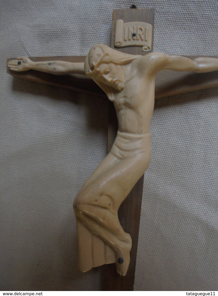 Ancien Crucifix Mural - Mobilier