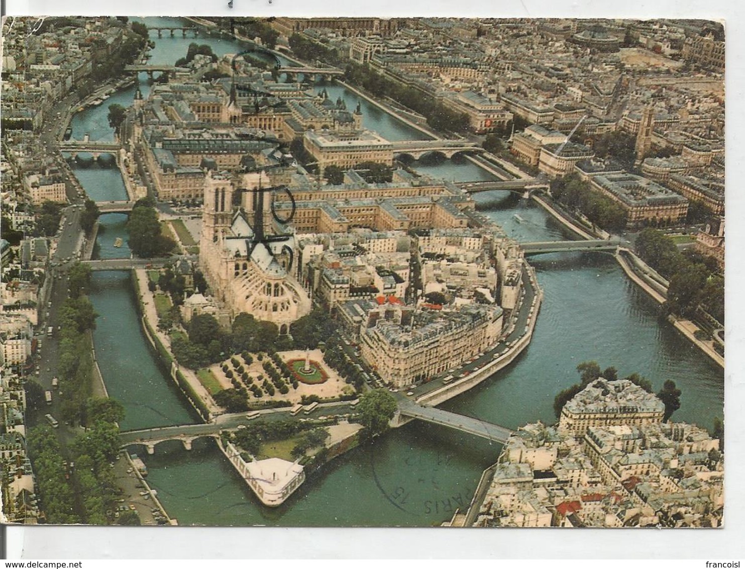 Notre-Dame De Paris. La Cathédrale. Vue Aérienne De L'île De La Cité. - Notre Dame De Paris