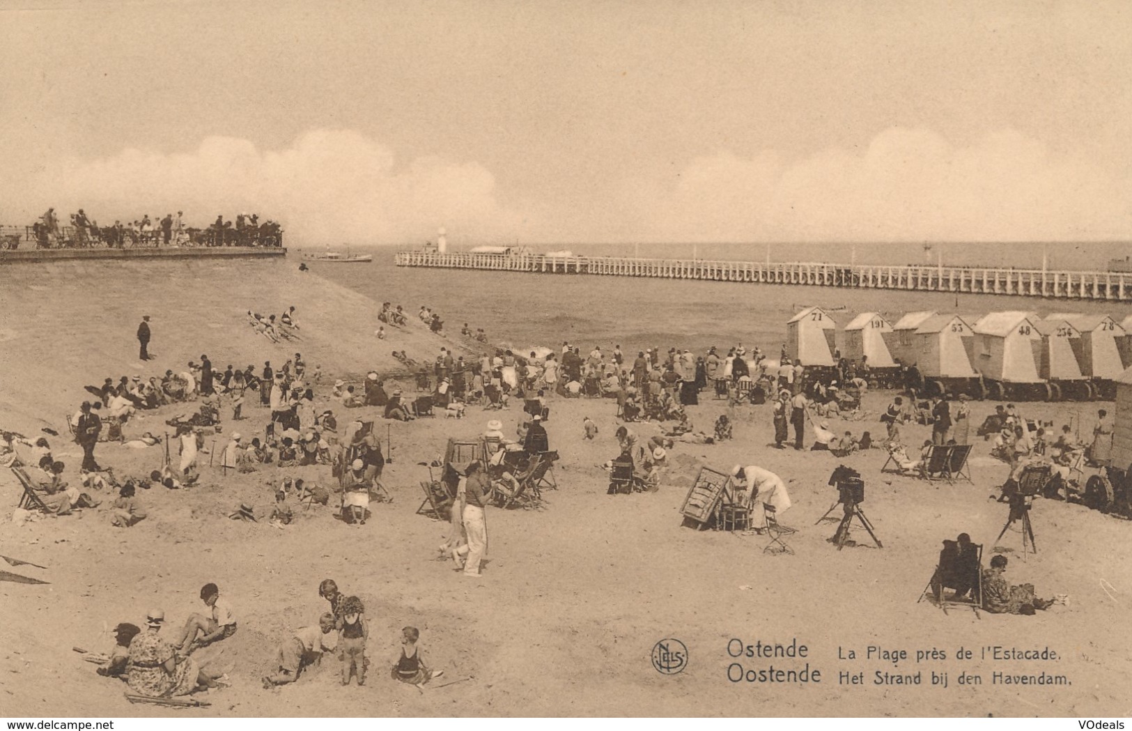 CPA - Belgique - Oostende - Ostende - La Plage Près De L'Estacade - Oostende