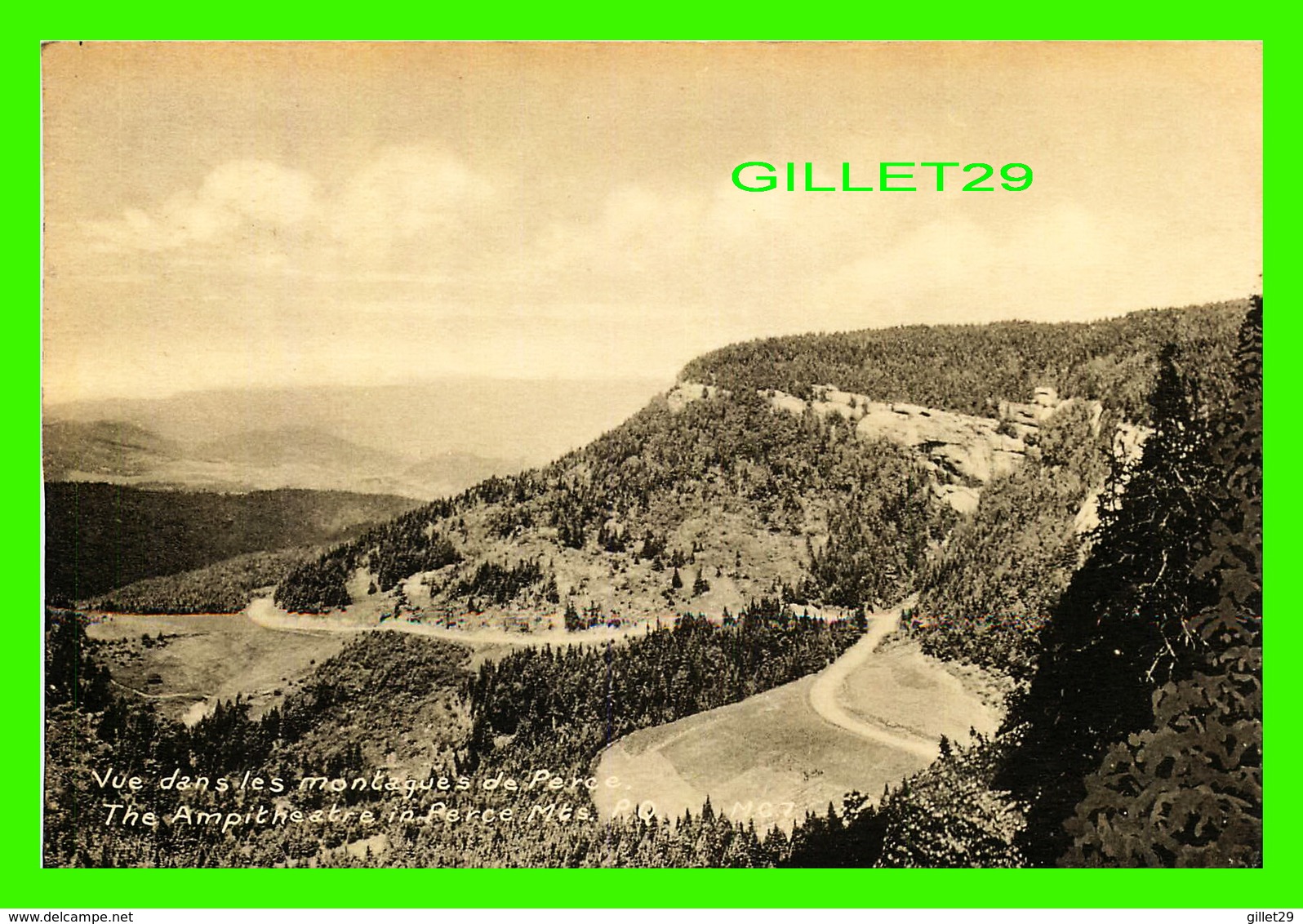 PERCÉ, QUÉBEC - VUE DANS LES MONTAGNES DE PERCÉ - PHOTOGELATINE ENGRAVING CO - DIMENSION 10 X 15 Cm - - Percé