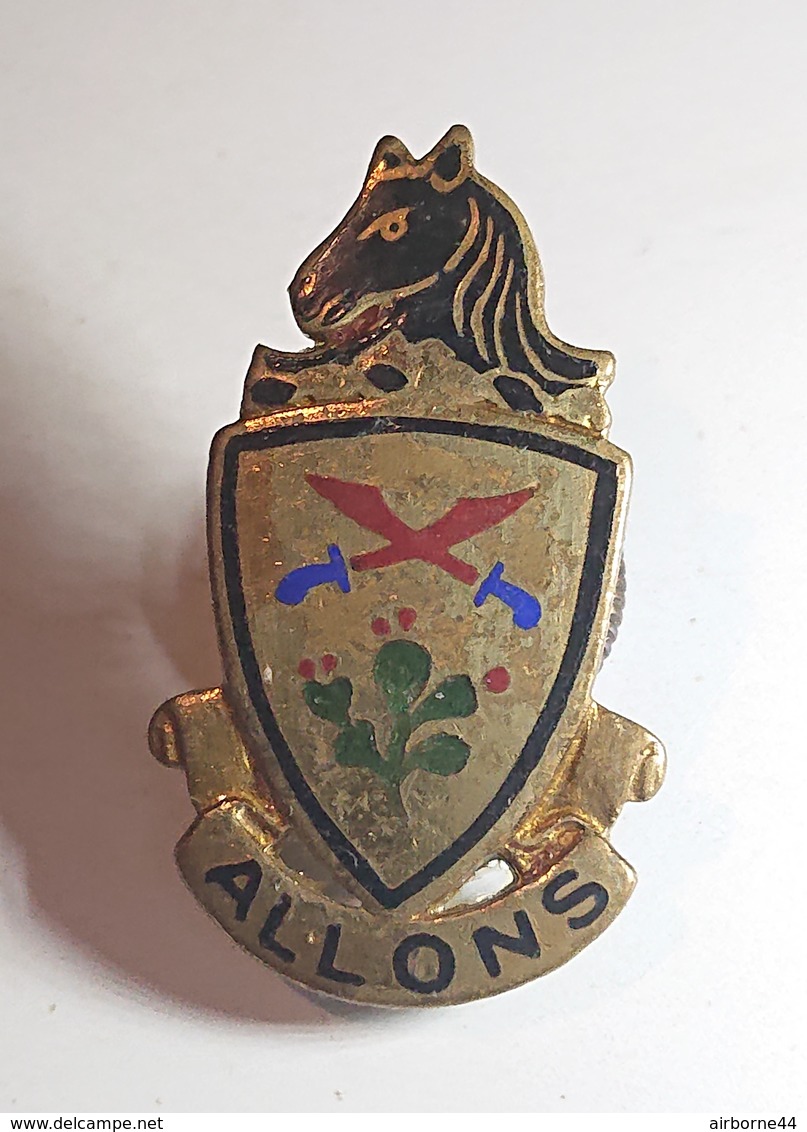 WW2 US Army - Insignes De Col (Crest) 11th Cavalry "ALLONS" - USA