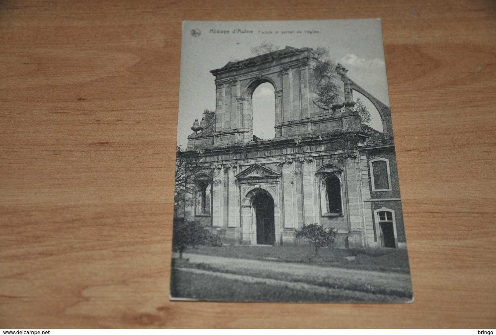 8910-   ABBAYE D'AULNE, FACADE ET PORTAIL DE L'EGLISE - Yvoir