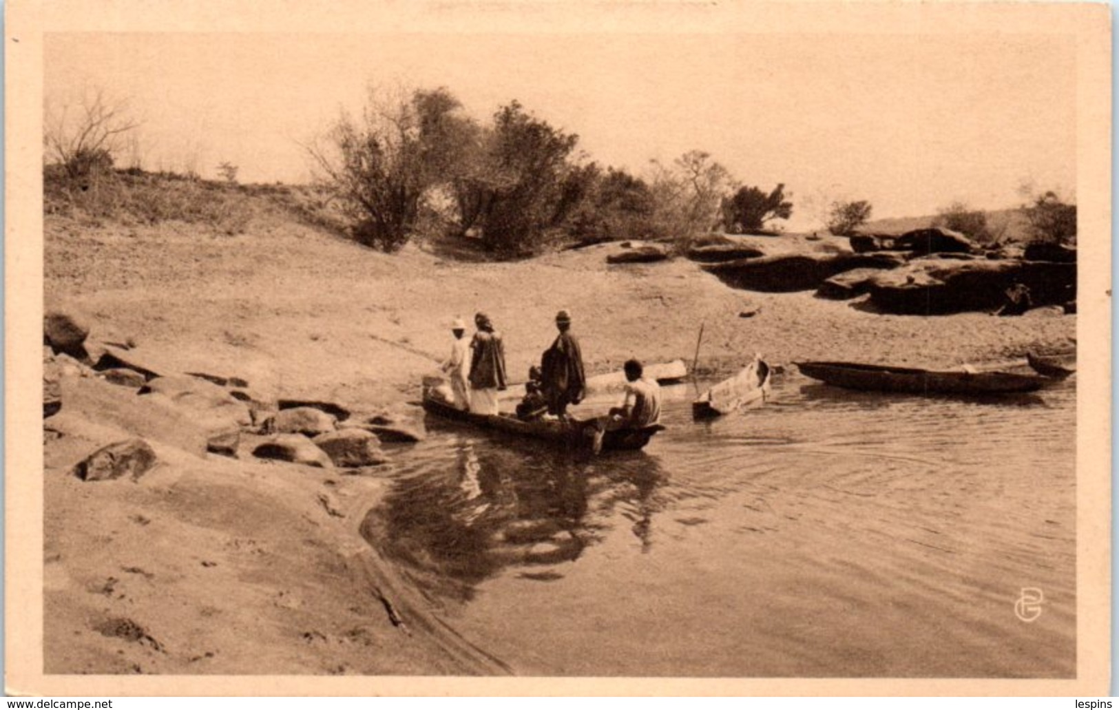 AFRIQUE - MALI -- Environ De Bamako - Pirogue Sur Le Niger - Mali