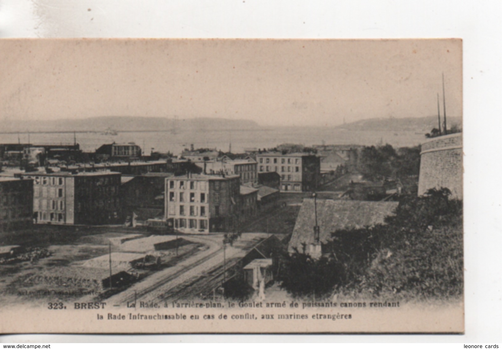 CPA.29.Brest.La Rade.à L'arrière Plan, Le Goulet Armé De Puissants Canons. - Brest