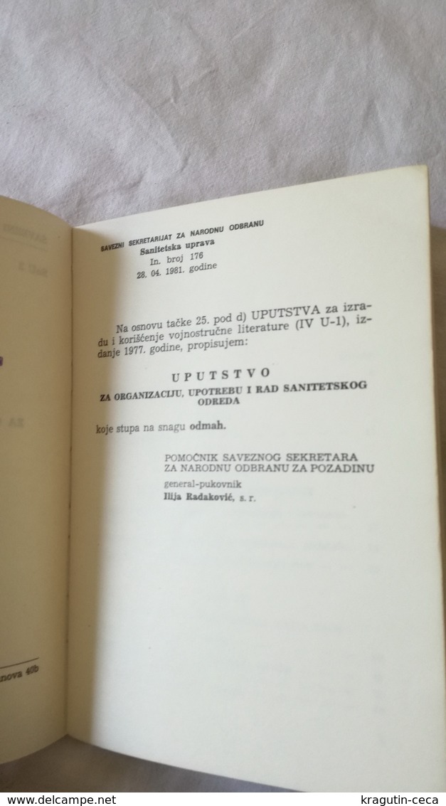 1981 YUGOSLAVIA ARMY JNA BOOK MEDICAL Troops War Security Organization SANITARY MEDICINE HELP DURING PEACE AND WAR - Otros & Sin Clasificación