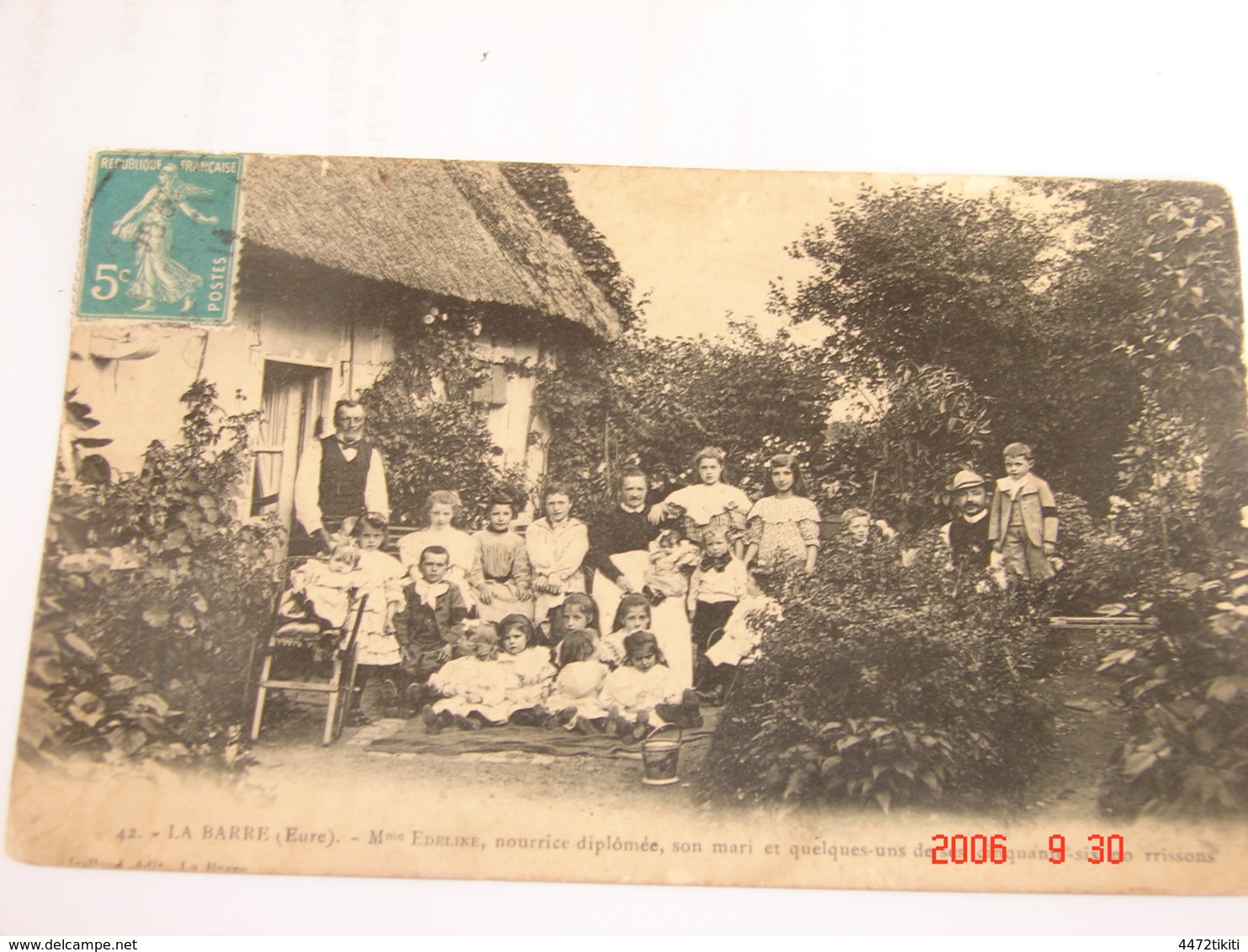 C.P.A.- La Barre (27) - Mme Edeline Nourrice Diplômée ,son Mari Avec Quelques Uns Des 56 Nourrissons - 1910 - SUP (BE67) - Autres & Non Classés