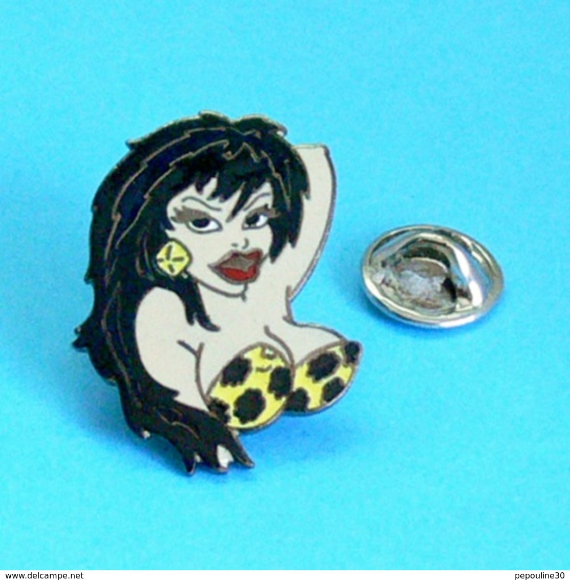 1 PIN'S //   ** TARZAN & SA PIN-UP JANE ** . (Démons & Merveille) - BD