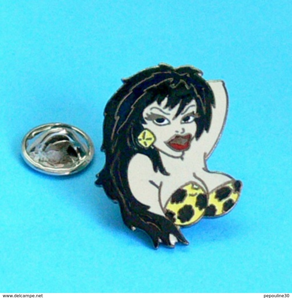 1 PIN'S //   ** TARZAN & SA PIN-UP JANE ** . (Démons & Merveille)