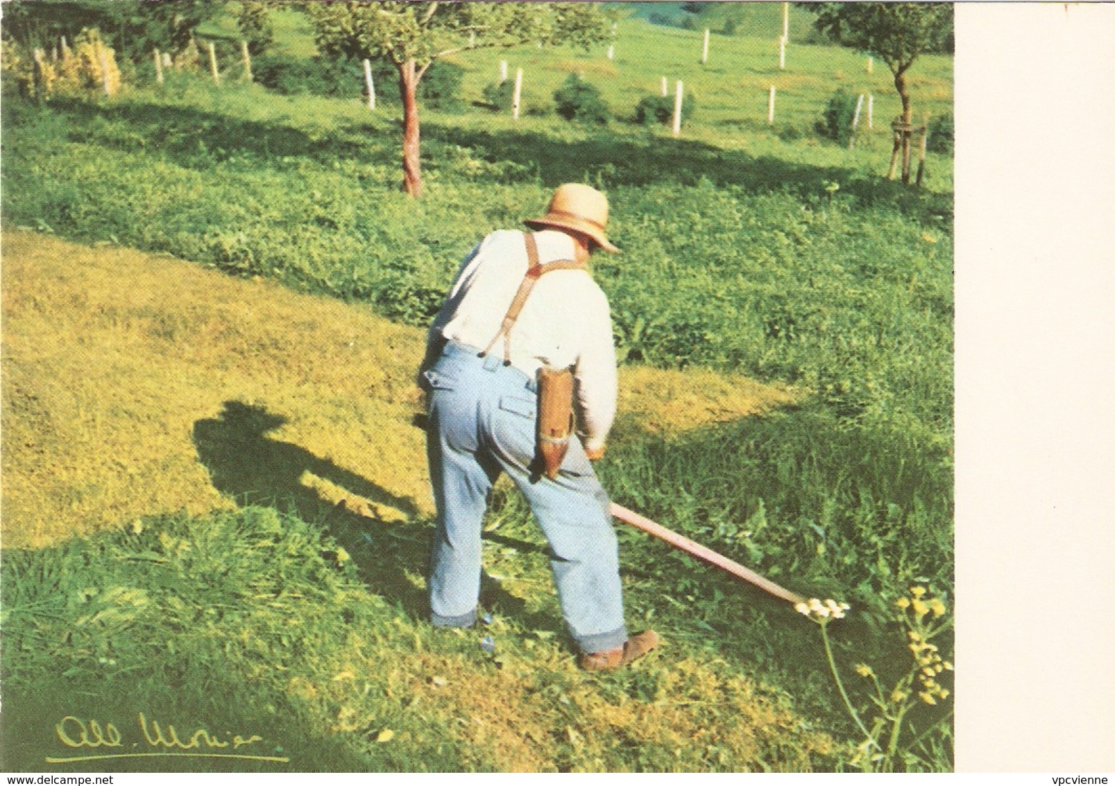 EN AUVERGNE REGAIN FAUCHAGE MANUEL PHOTO Albert MONIER N° A 10.753 - Auvergne