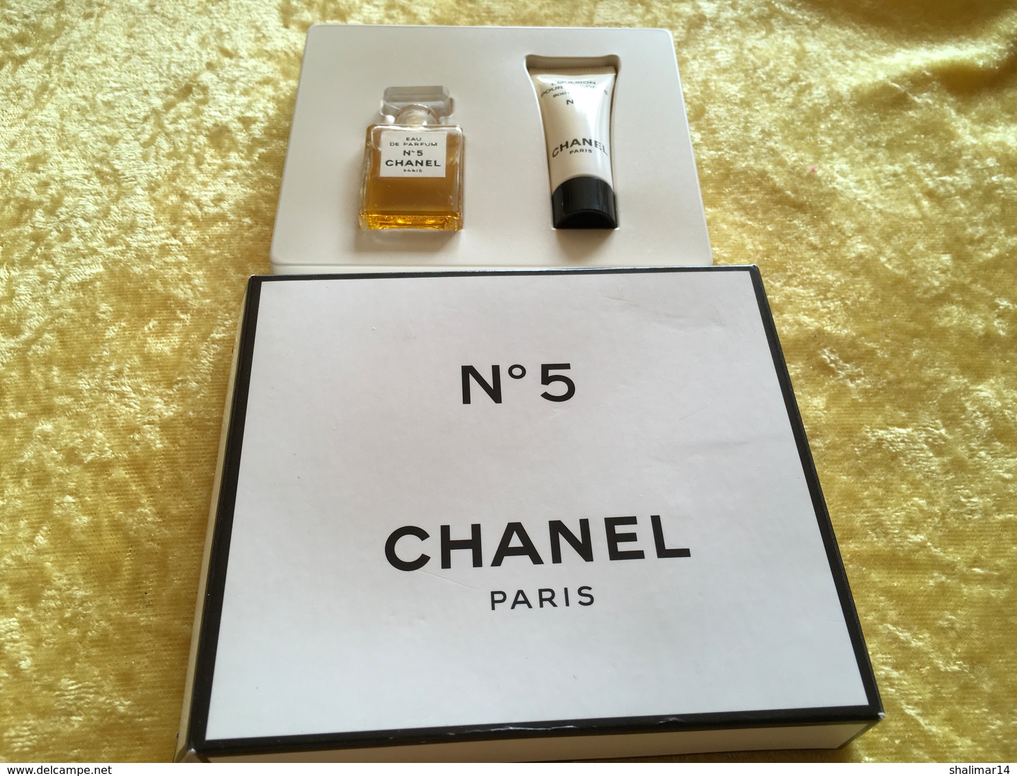 N 5 Chanel - Miniatures Femmes (avec Boite)