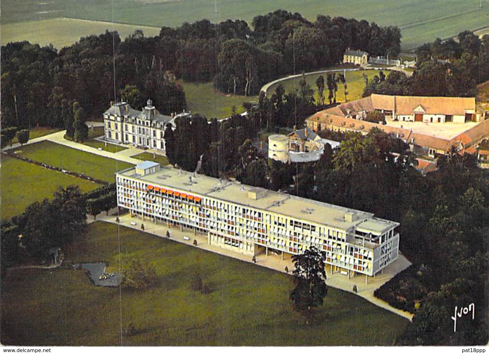 77 - SAVIGNY LE TEMPLE : Institut Gustave Roussy - CPSM CPM Grand Format - Seine Et Marne - Savigny Le Temple