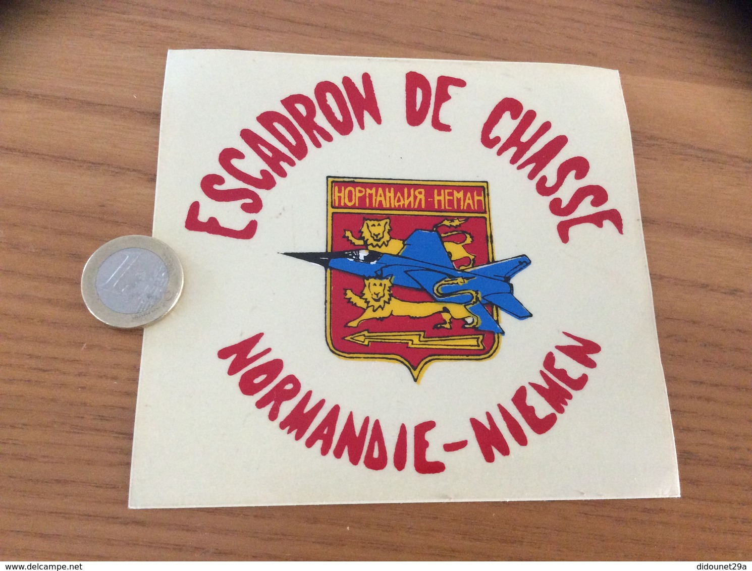 Ancien AUTOCOLLANT, Sticker «ESCADRON DE CHASSE NORMANDIE-NIEMEN» (militaire, Armée De L’air, Blason, Avion) - Autocollants