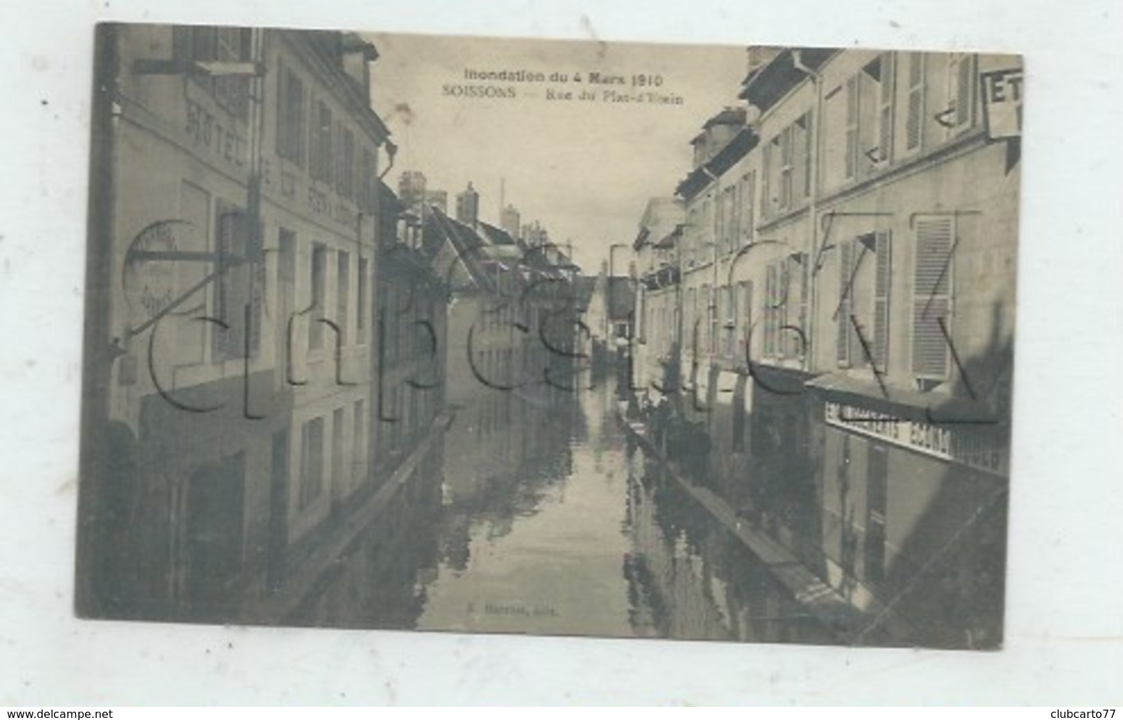 Soissons (02) : La Rue Du Plat-d'Etain Lors Des Inondations Prise Au Niveau Du Magasin Etablissement économiq En 1910 PF - Soissons