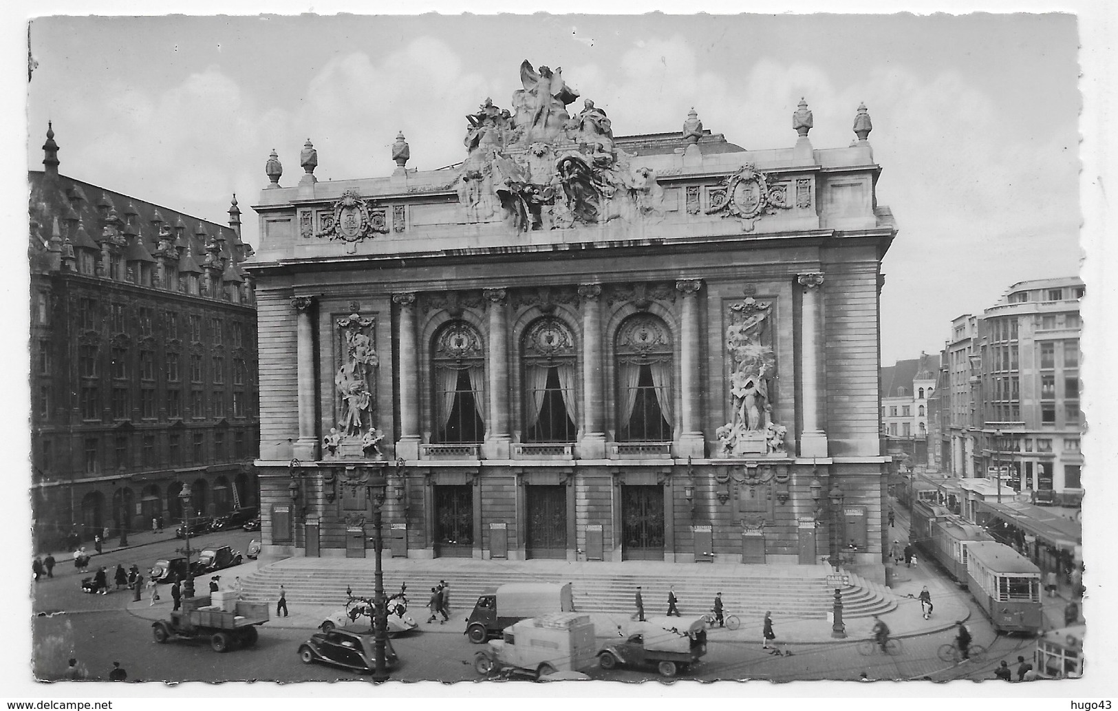 LILLE - N° 1 - LE GRAND THEATRE AVEC VIEILLES VOITURES - FORMAT CPA NON VOYAGEE - Lille