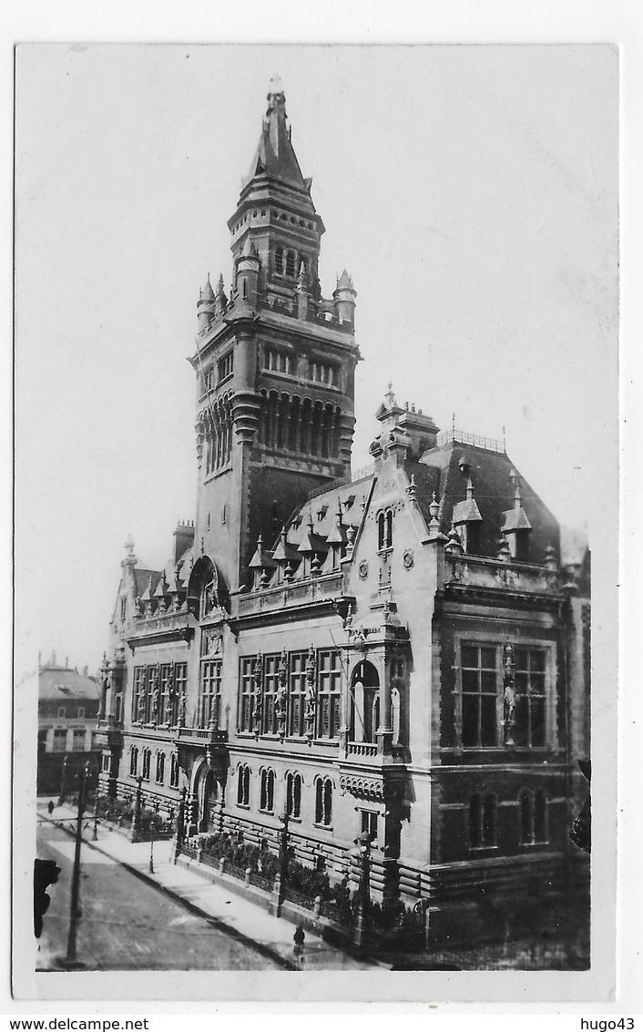 DUNKERQUE EN 1950 - N° 39 - L' HOTEL DE VILLE - FORMAT CPA VOYAGEE - Dunkerque