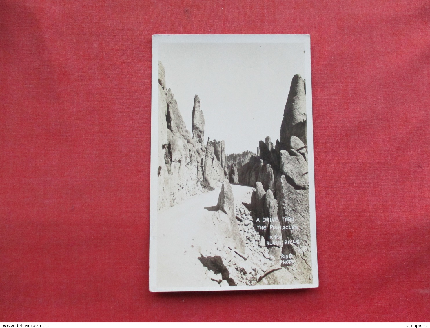 RPPC   Drive Thru The Pinnacles In The Black Hills South Dakota - Ref 3288 - Other & Unclassified