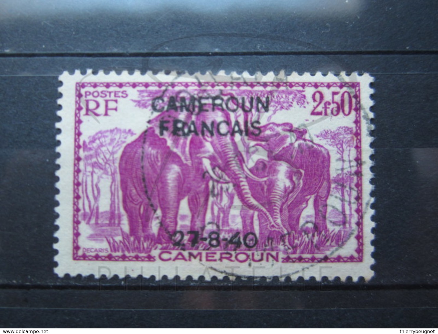 VEND BEAU TIMBRE DU CAMEROUN N° 229 !!! - Oblitérés