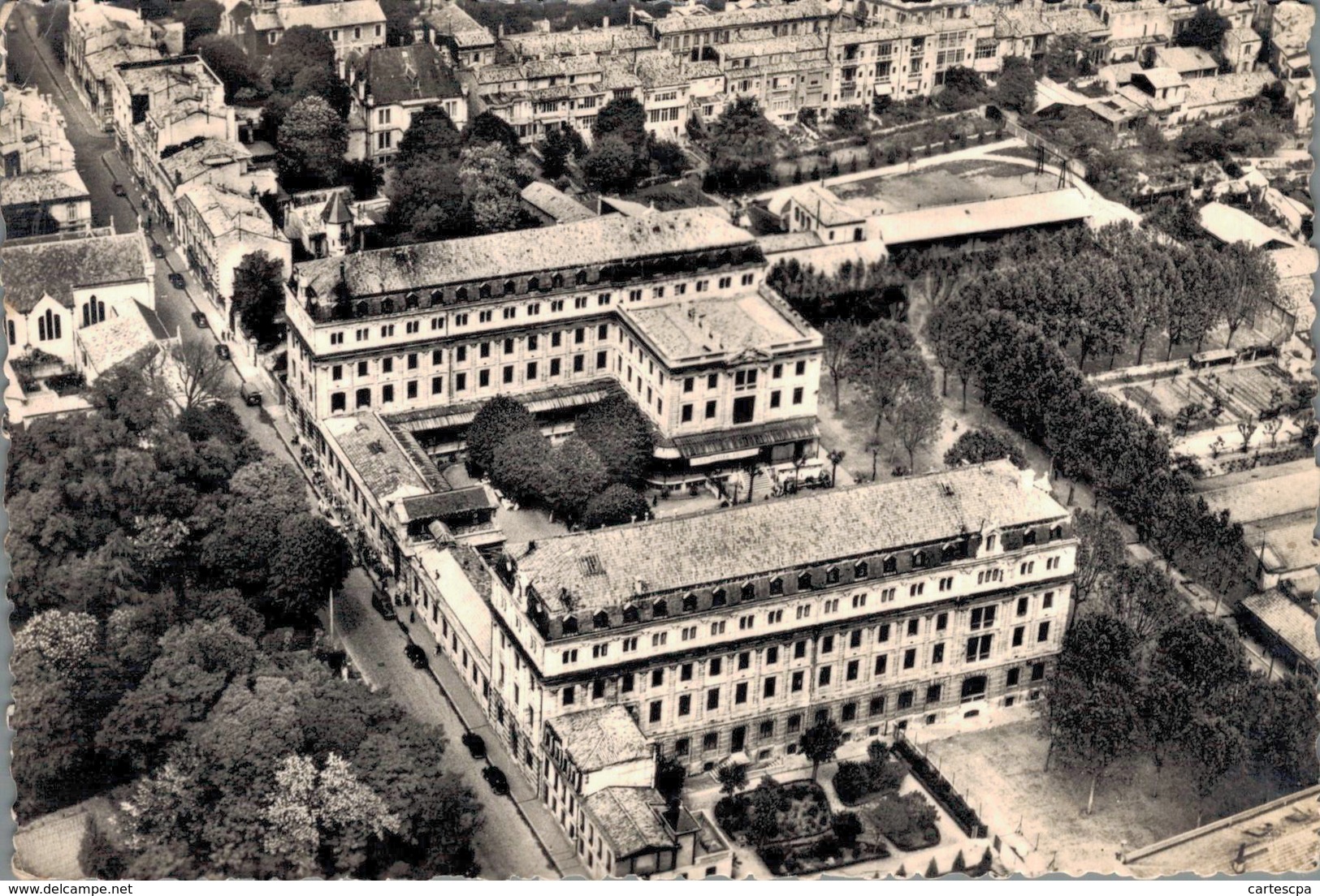 Bordeaux Ecole Saint Genes Vue Aerienne  CPM Ou CPSM - Bordeaux