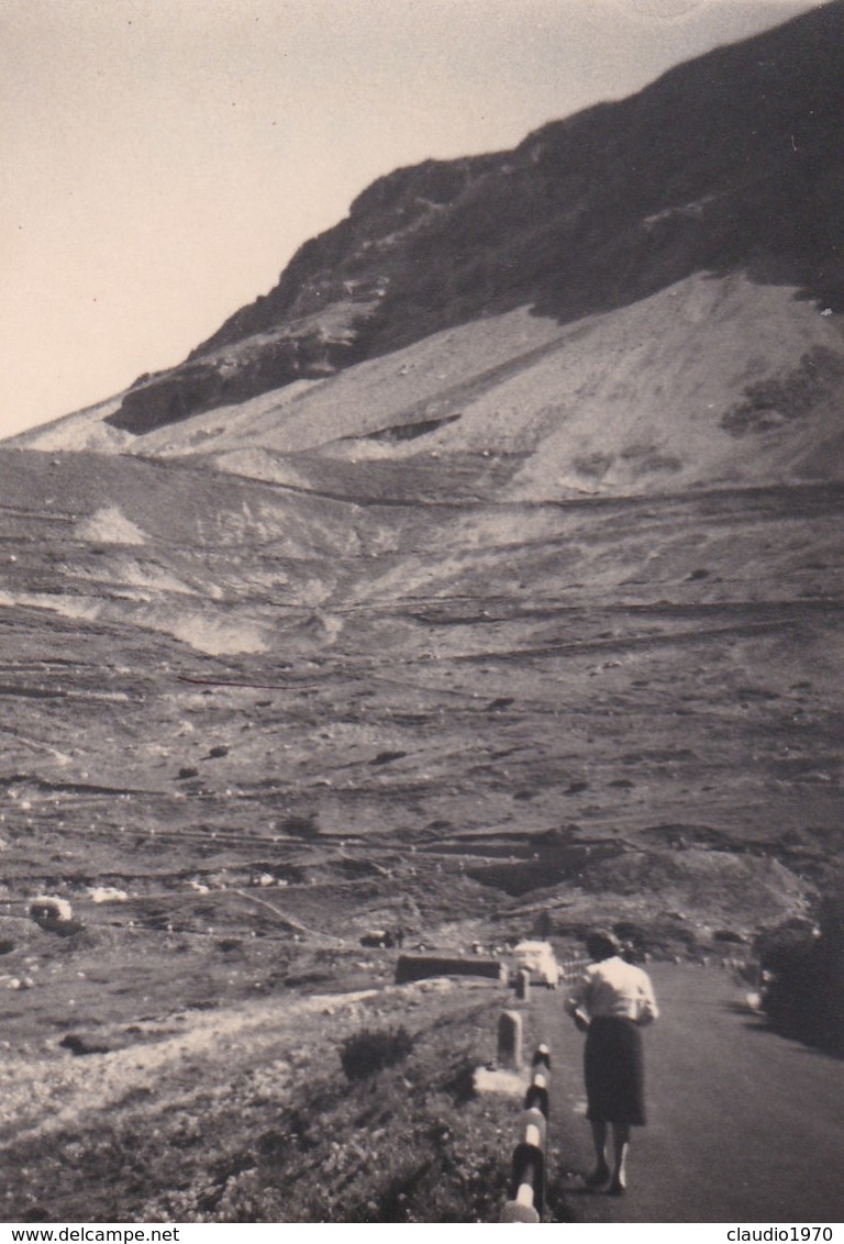 PICCOLA FOTO D' EPOCA DI SONDRIO -  STRADA DELLO STELVIO - 1965 - Sondrio