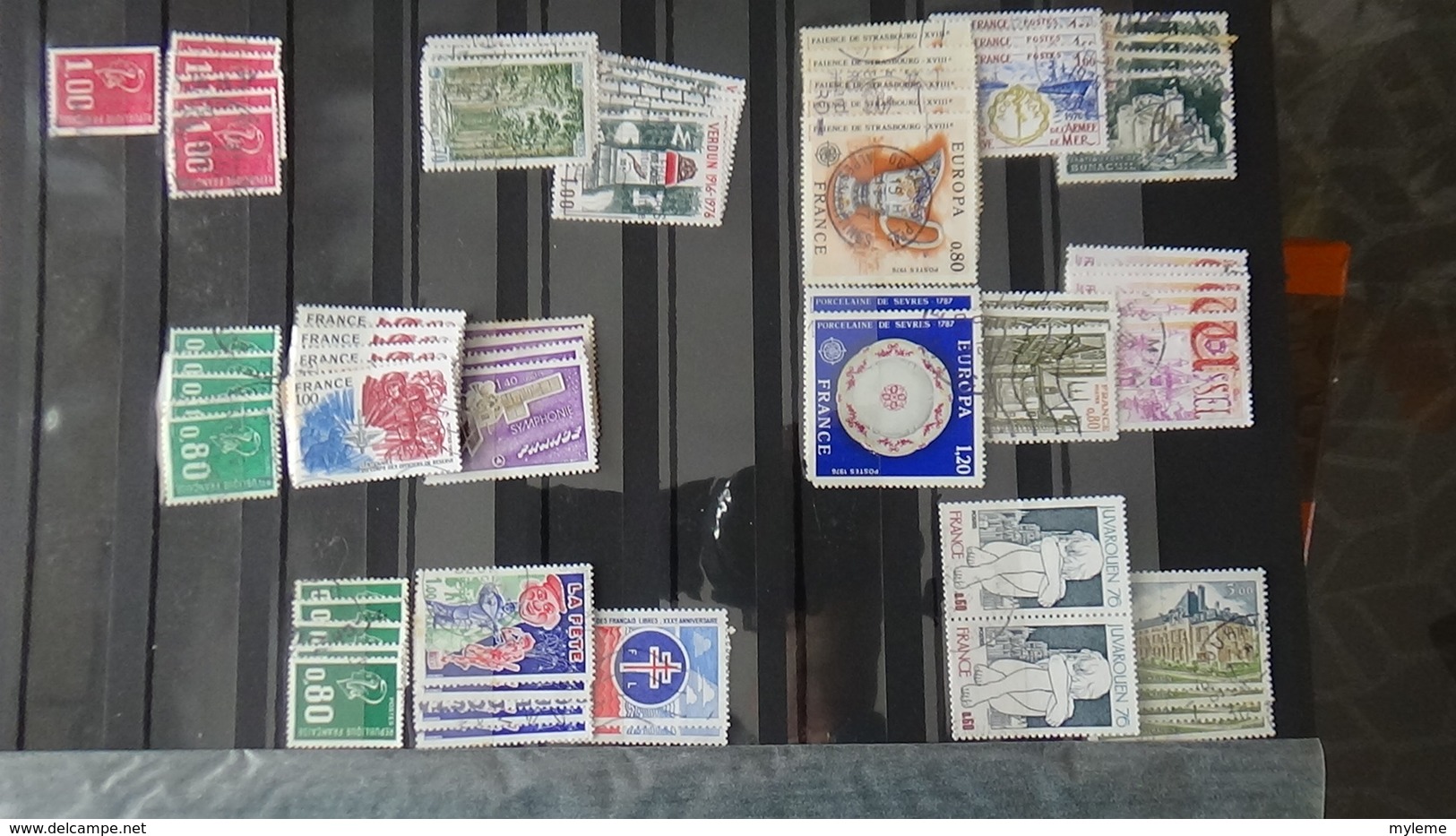 Mini stock de plusieurs centaines de timbres oblitérés de France. A saisir  !!!