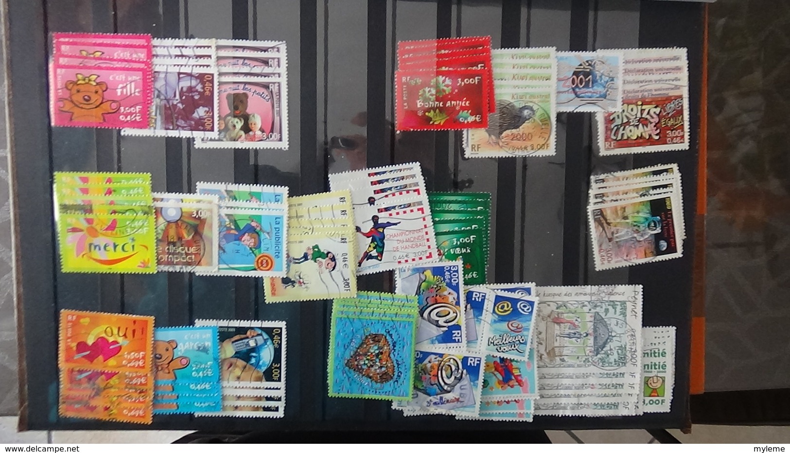 Mini stock de plusieurs centaines de timbres oblitérés de France. A saisir  !!!