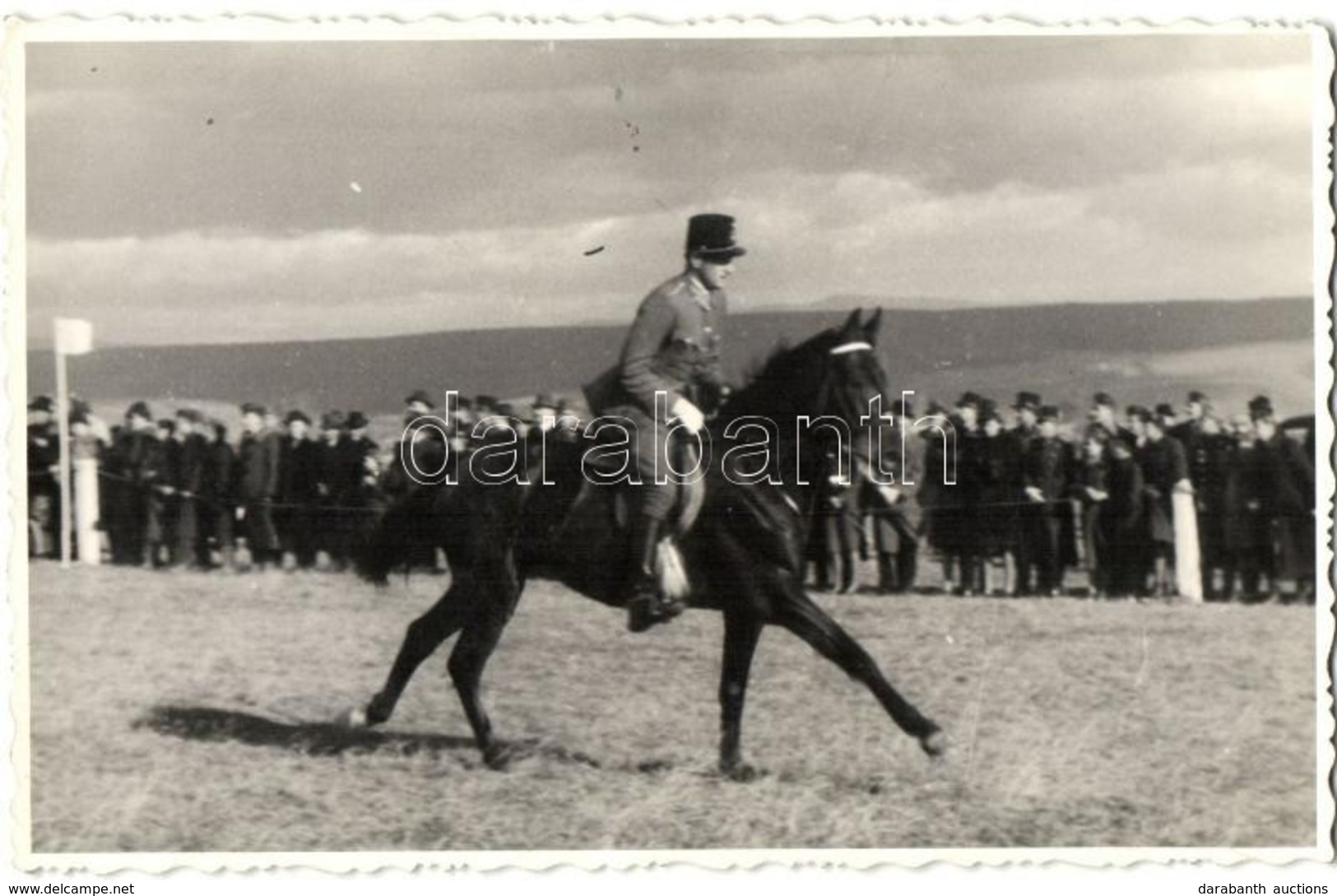 * T2 1940 Kassa, Kosice; Lovas Bemutató / Horse Show, Photo - Non Classés