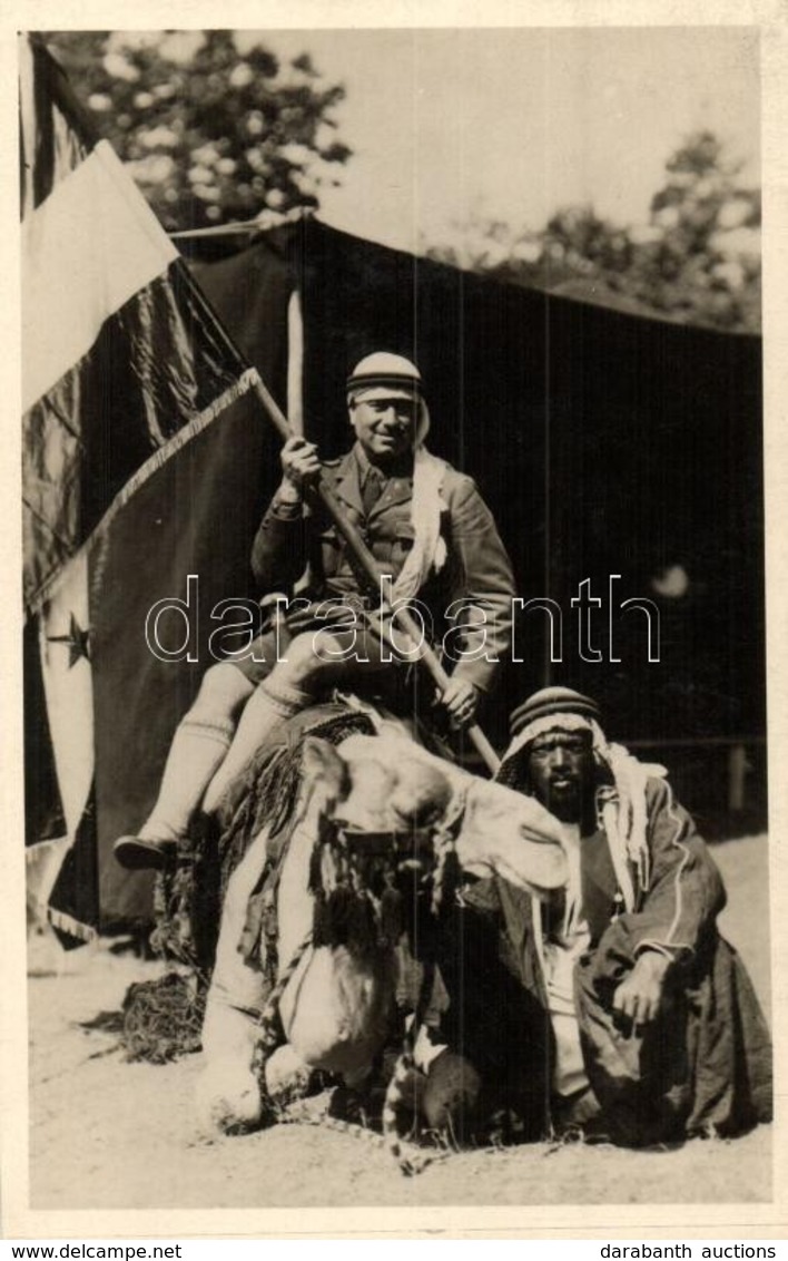 ** T2 1933 Gödöllő, IV. Cserkész Jamboree, Egyiptomi Cserkészek Tevével és Zászlóval / Hungarian Scout Jamboree, Egyptia - Unclassified