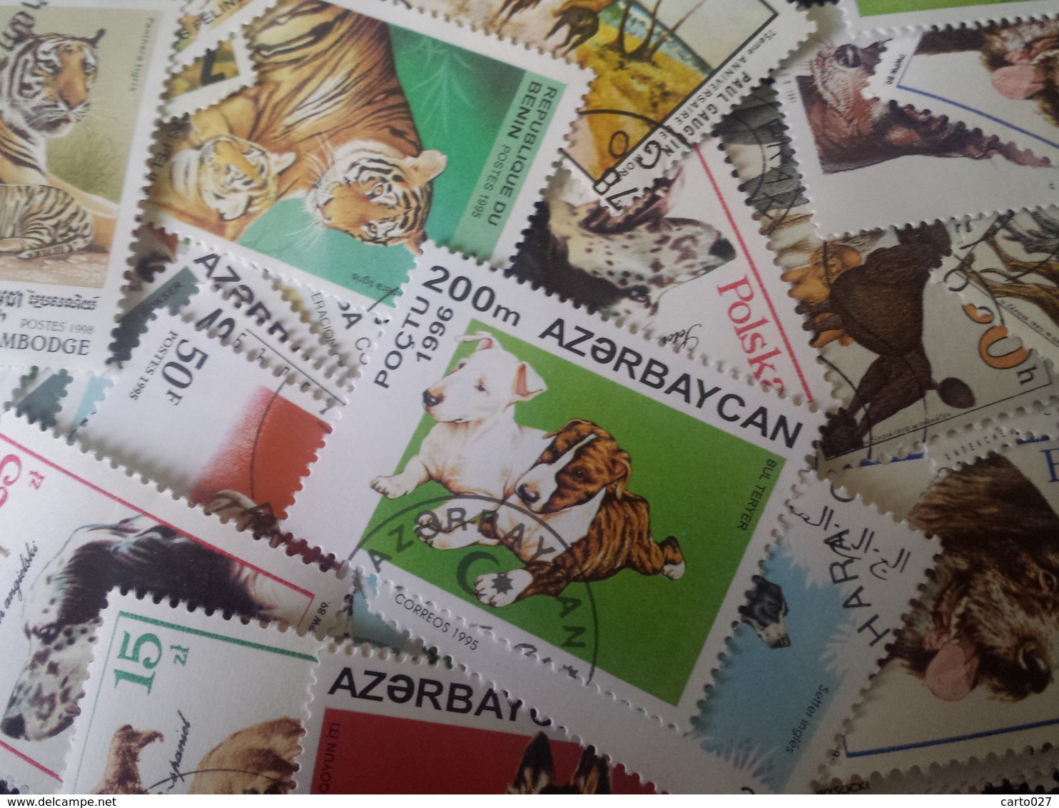 timbres vrac monde et nombreuse thematiques lot de 1000 timbres lot12