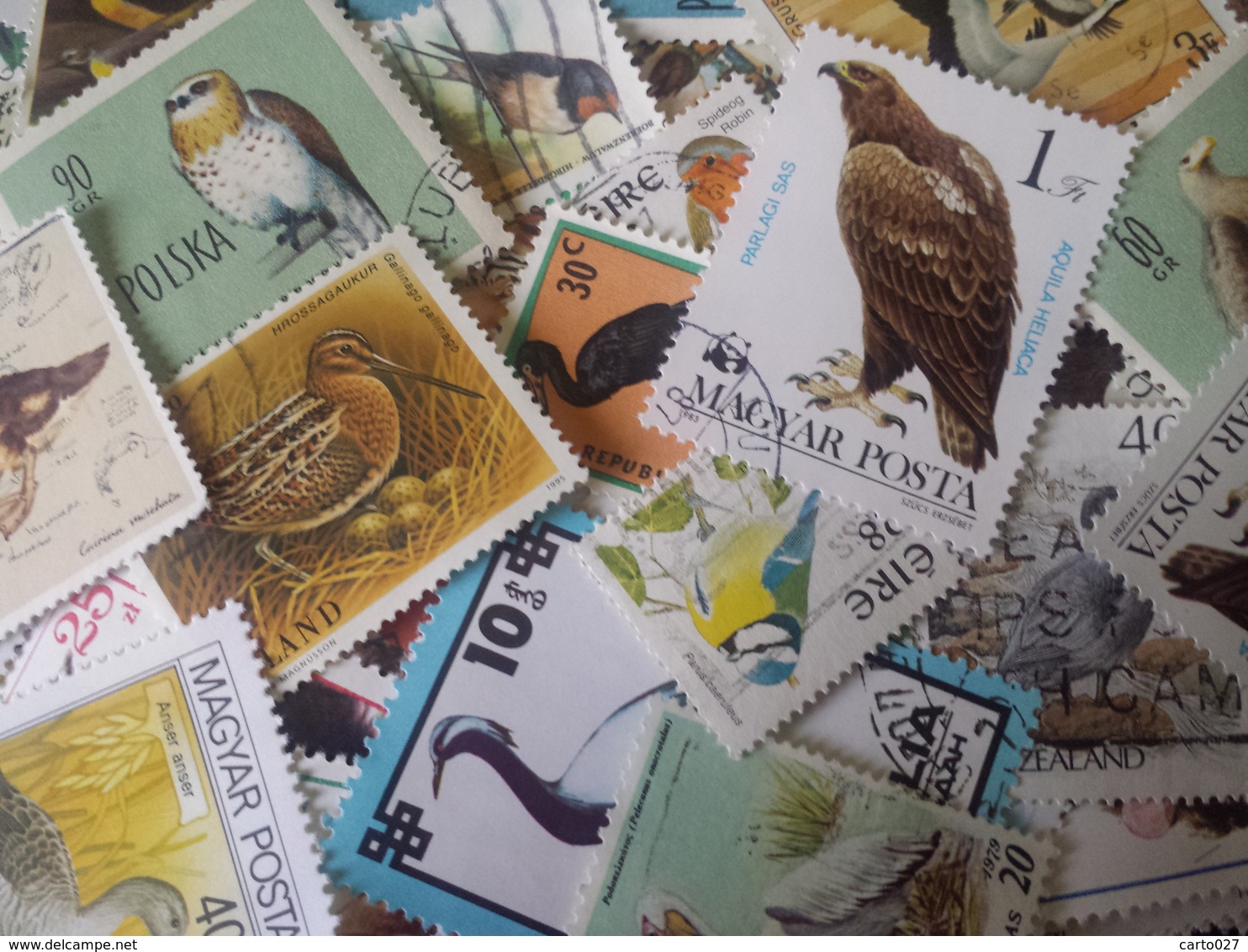 timbres vrac monde et nombreuse thematiques lot de 1000 timbres lot12