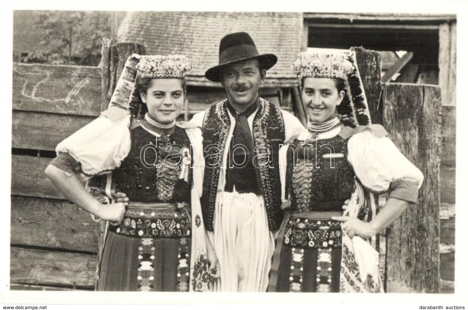 * T1/T2 Bánffyhunyadi Népviselet / Transylvanian Folklore From Huedin - Non Classés