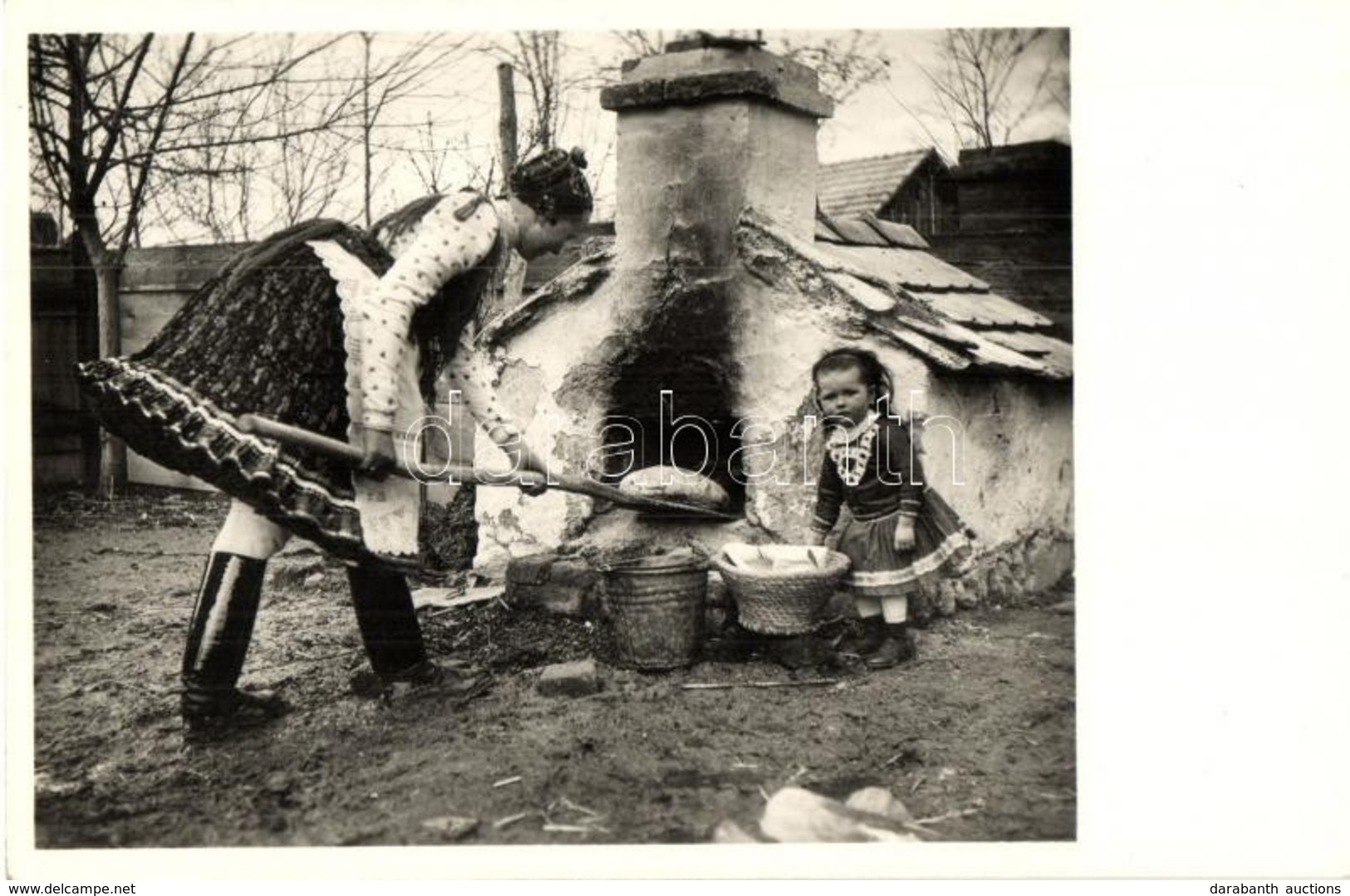 ** T1 Kenyérsütés Bujákon, Népviselet / Baking Bread In Buják. Hungarian Folklore, Traditional Costumes - Zonder Classificatie