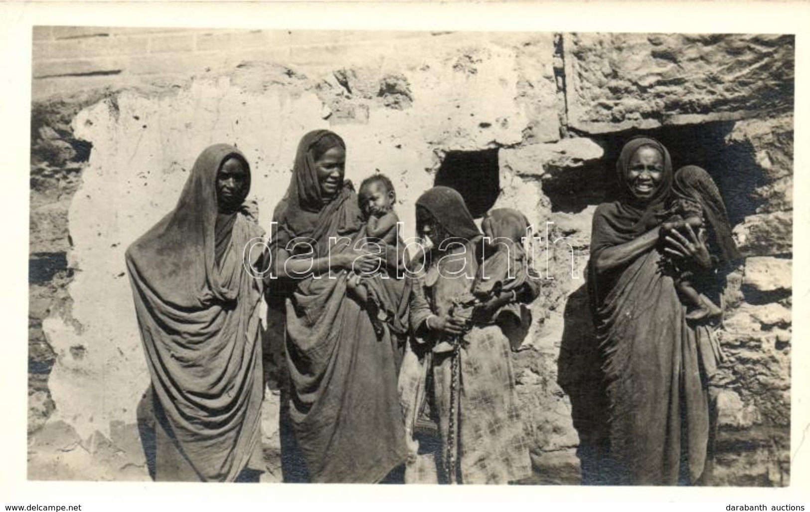 ** T1 Bisharin Women, Aswan, Photo - Unclassified