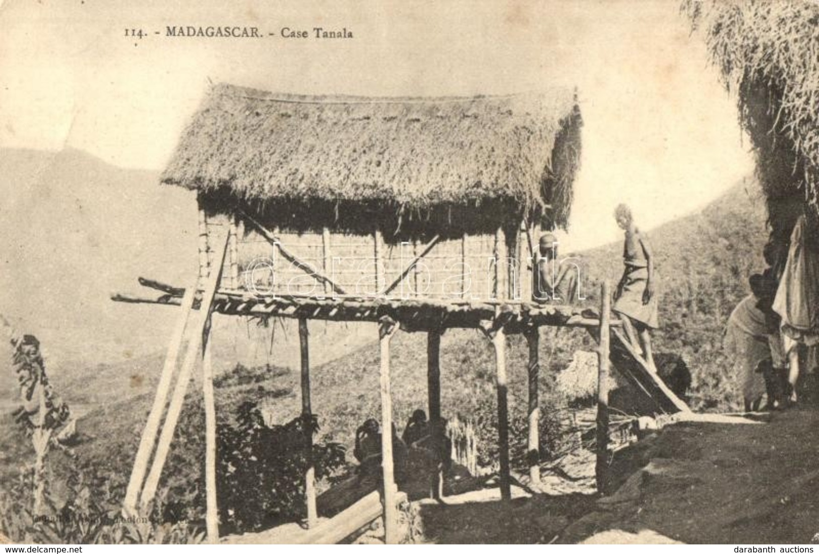 ** T2 Madagascar, Sase Tanala / Malagasy Folklore, House - Zonder Classificatie