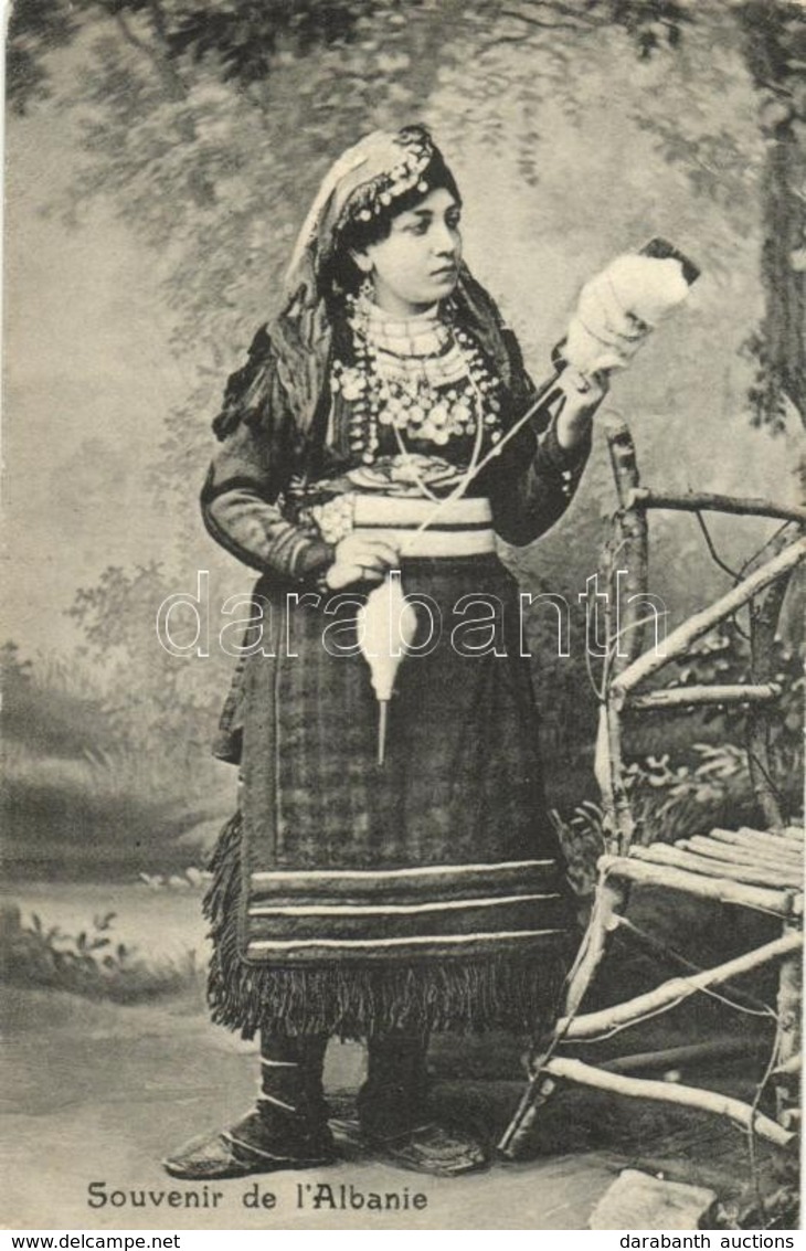T2/T3 Albanian Folklore, Spinning Woman (EK) - Zonder Classificatie