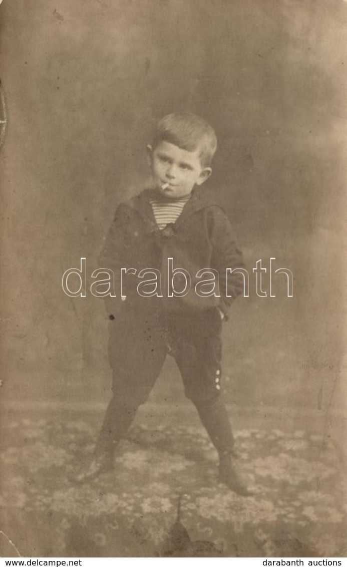 T3 Hungarian Boy Smoking, Photo (small Tear) - Zonder Classificatie