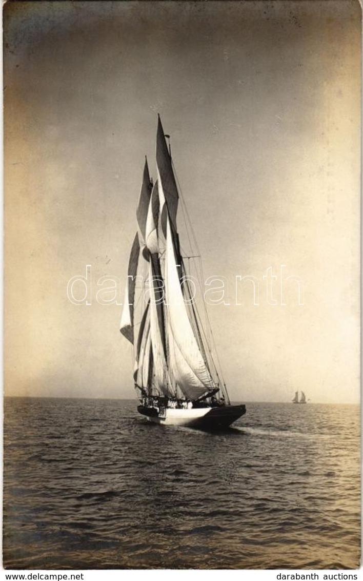 ** T2 Kreuzeryacht Lily. K.u.K. Kriegsmarine / Austro-Hungarian Navy Cruiser Yacht. Phot. Alois Beer, Verlag Schrinner - Zonder Classificatie