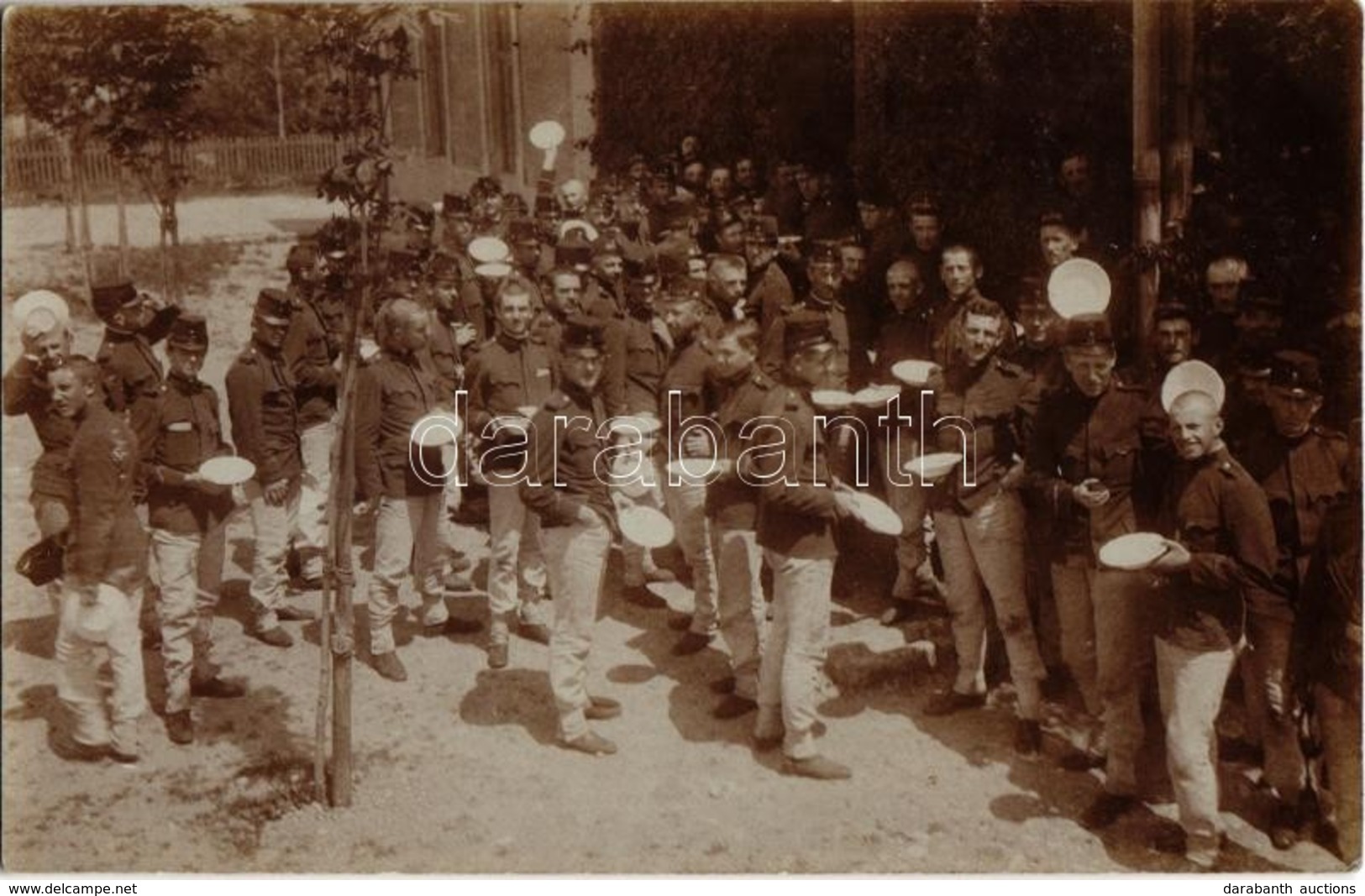 ** T2 Ebédosztás Az Esztergom-Kenyérmezői Táborban / WWI Austro-Hungarian K.u.K. Military, Lunch Time At The Camp Of Esz - Zonder Classificatie