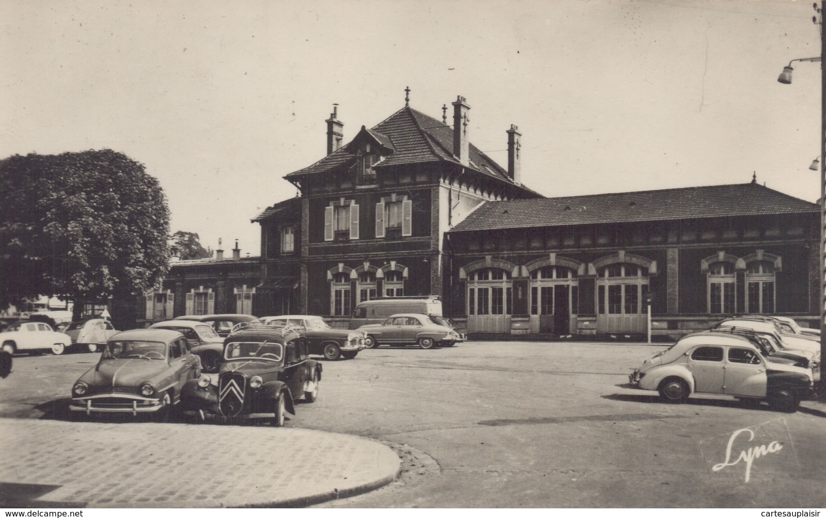 Rosny-sur-Seine : La Gare - Rosny Sur Seine