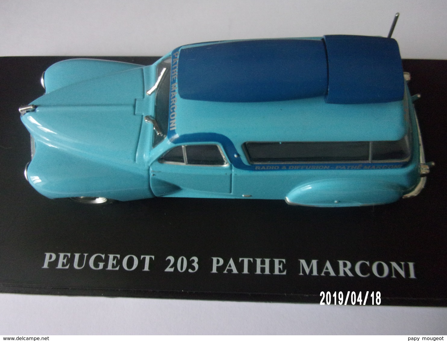 PEUGEOT 203 PATHE MARCONI - Publicitaires - Toutes Marques