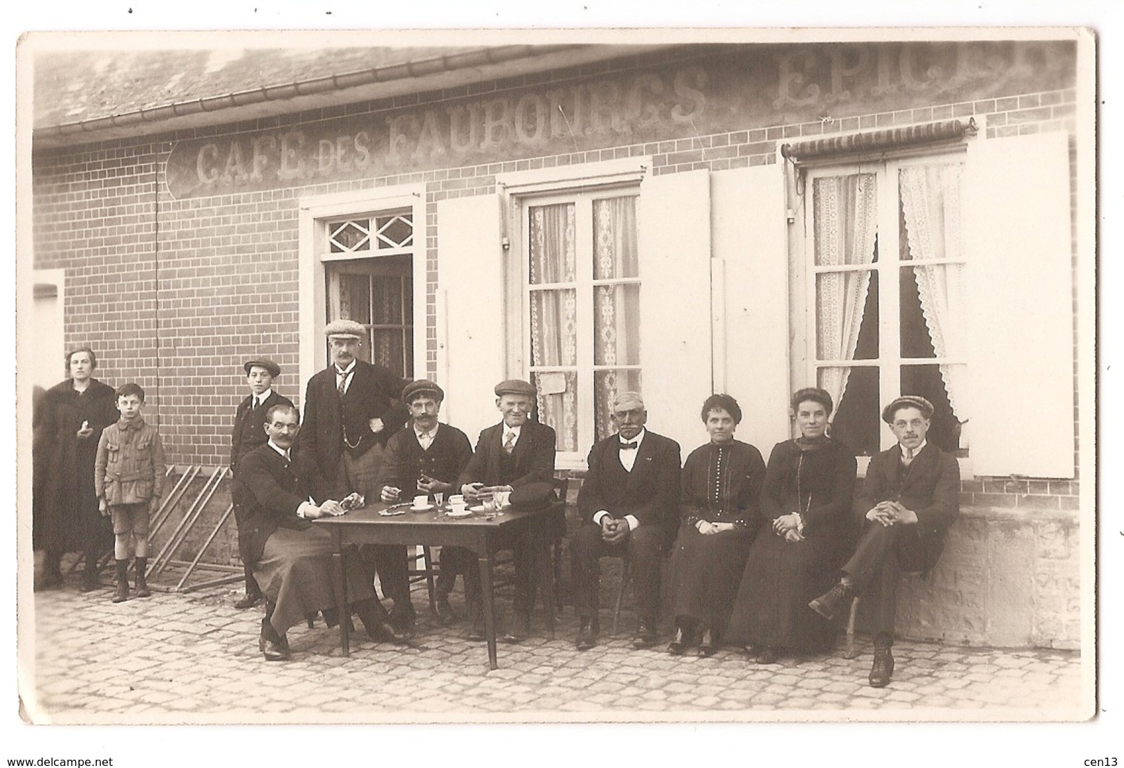 76 - CARTE PHOTO - OUVILLE-la-RIVIERE - Café Des Faubourgs Et épicerie - Famille Giffard Maurice. - Autres & Non Classés