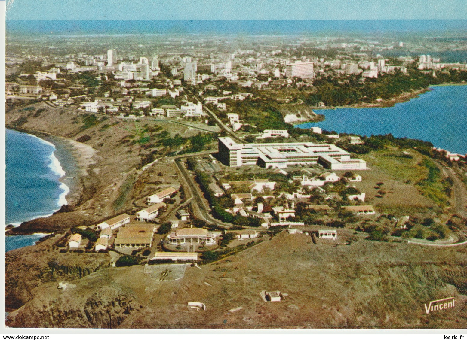 C.P. - PHOTO - DAKAR - VUE GÉNÉRALE DU CAP MANUEL AVEC LE PALAIS DE JUSTICE - 88 - VINCENT - - Sénégal