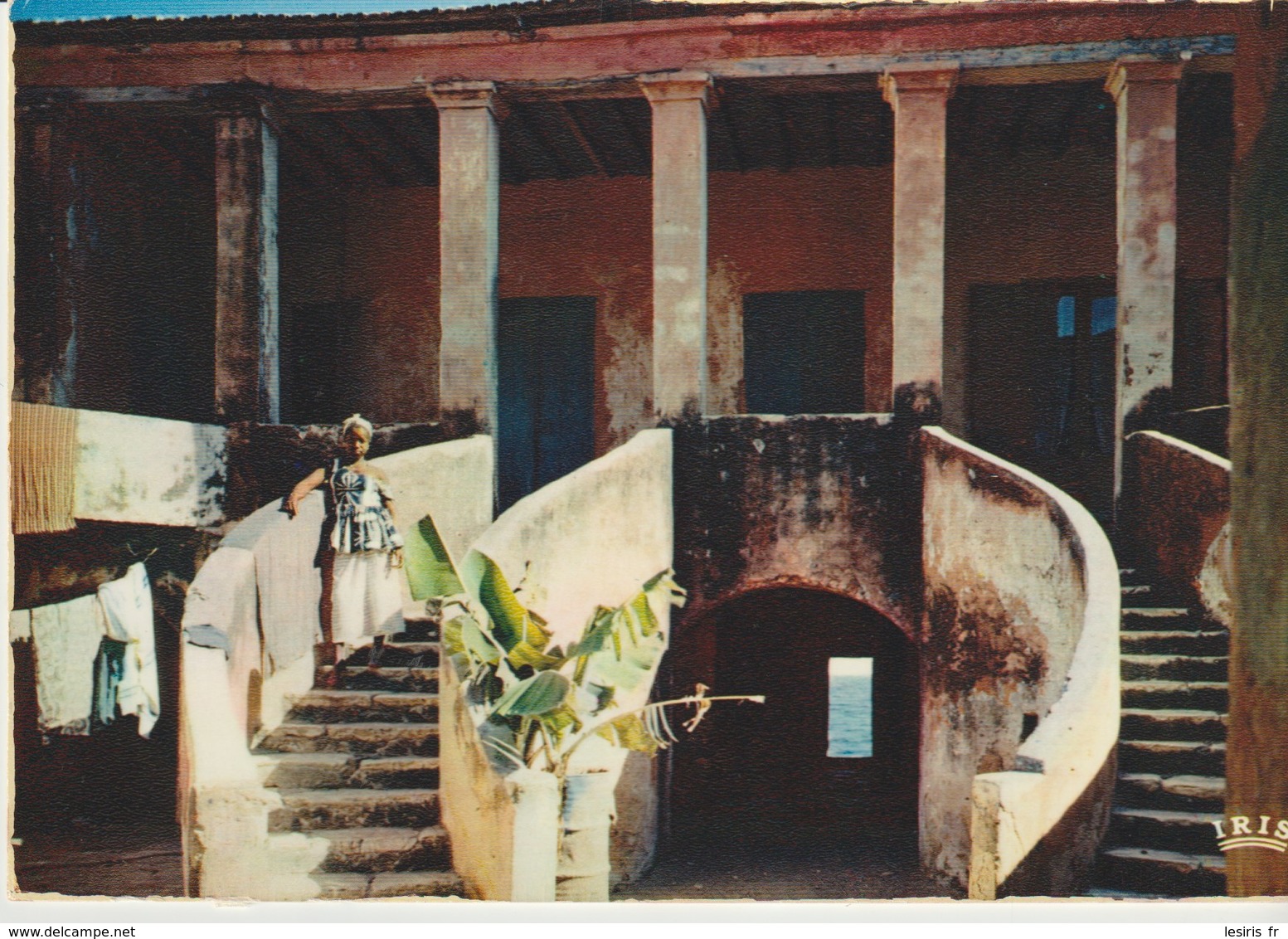 C.P. - PHOTO - RÉPUBLIQUE DU SÉNÉGAL - L’ÎLE DE GOREE - L'ANCIENNE MAISON DES ESCLAVES - 37 - VINCENT - Sénégal