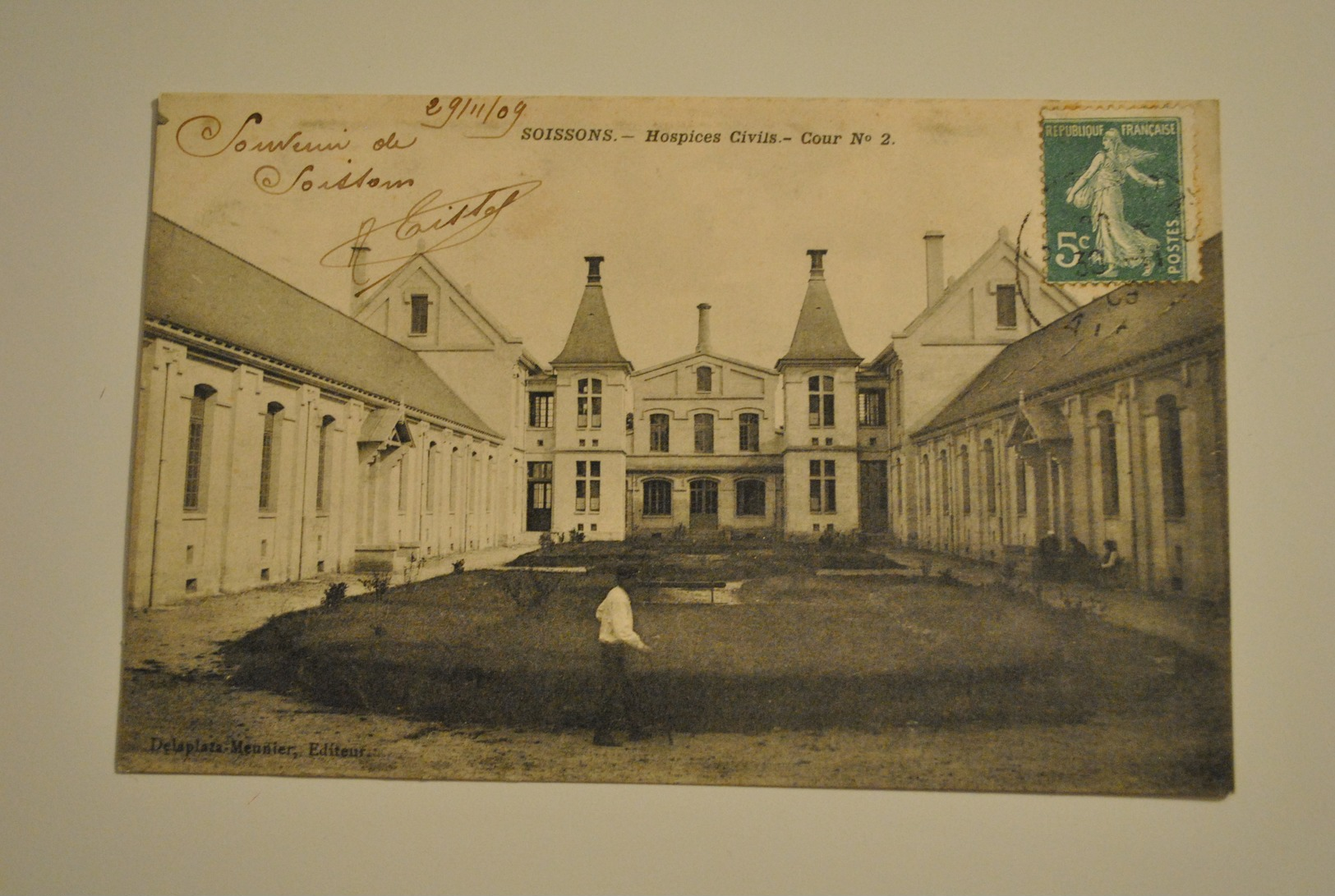 02 Aisne Soissons Hospices Civils Cour N° 2 - Soissons