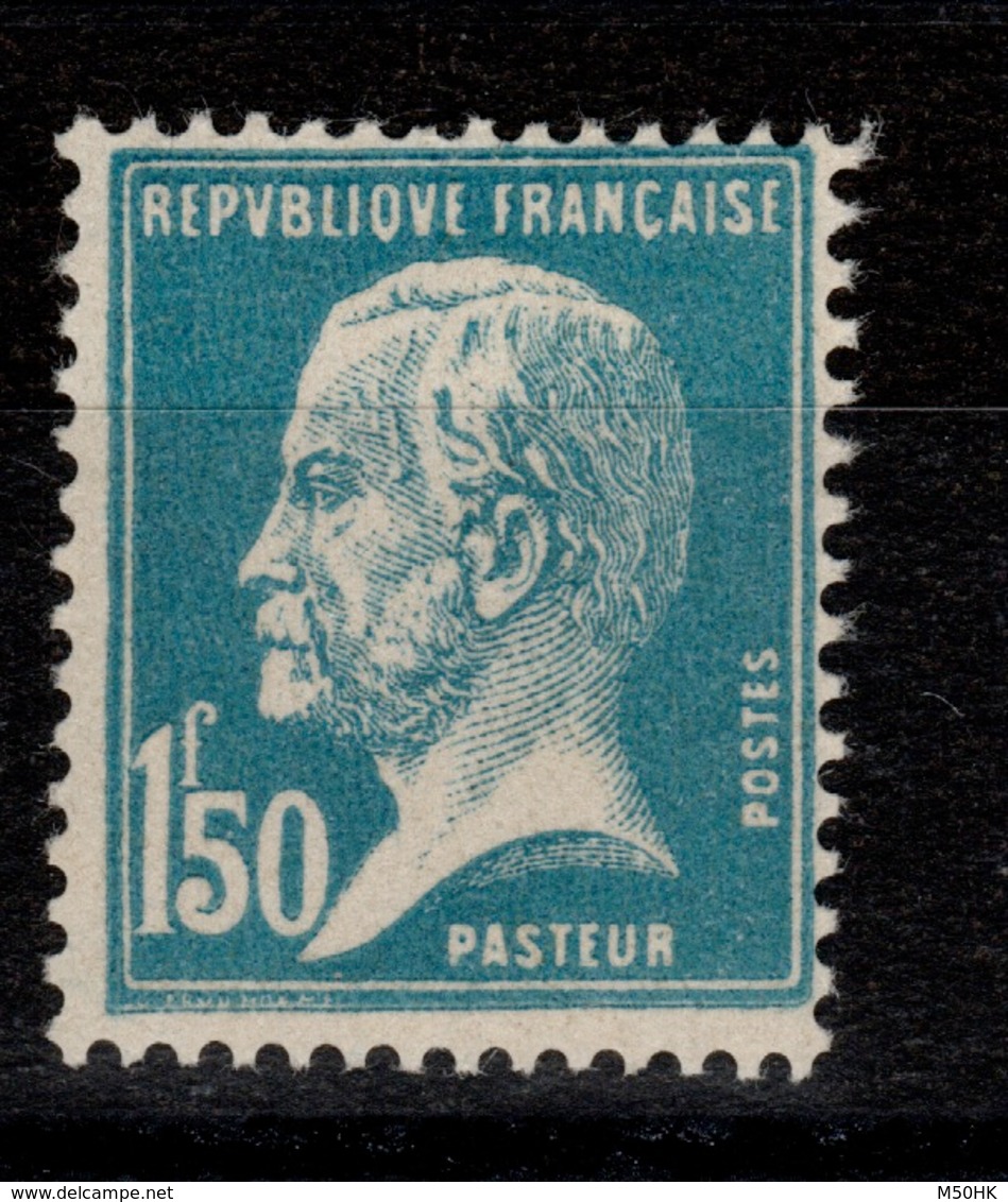 YV 181 N** Pasteur Cote 25 Euros + Centrage - Neufs